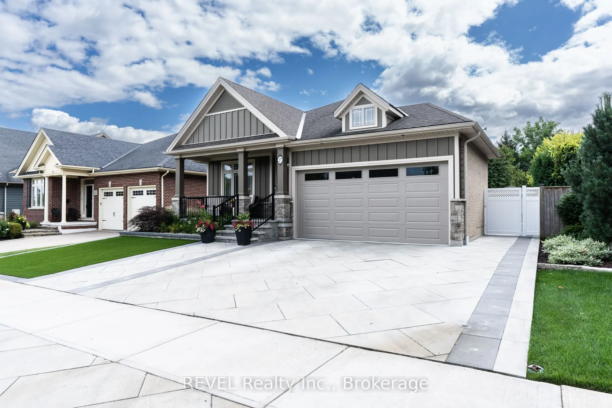 27 HICKORY Avenue