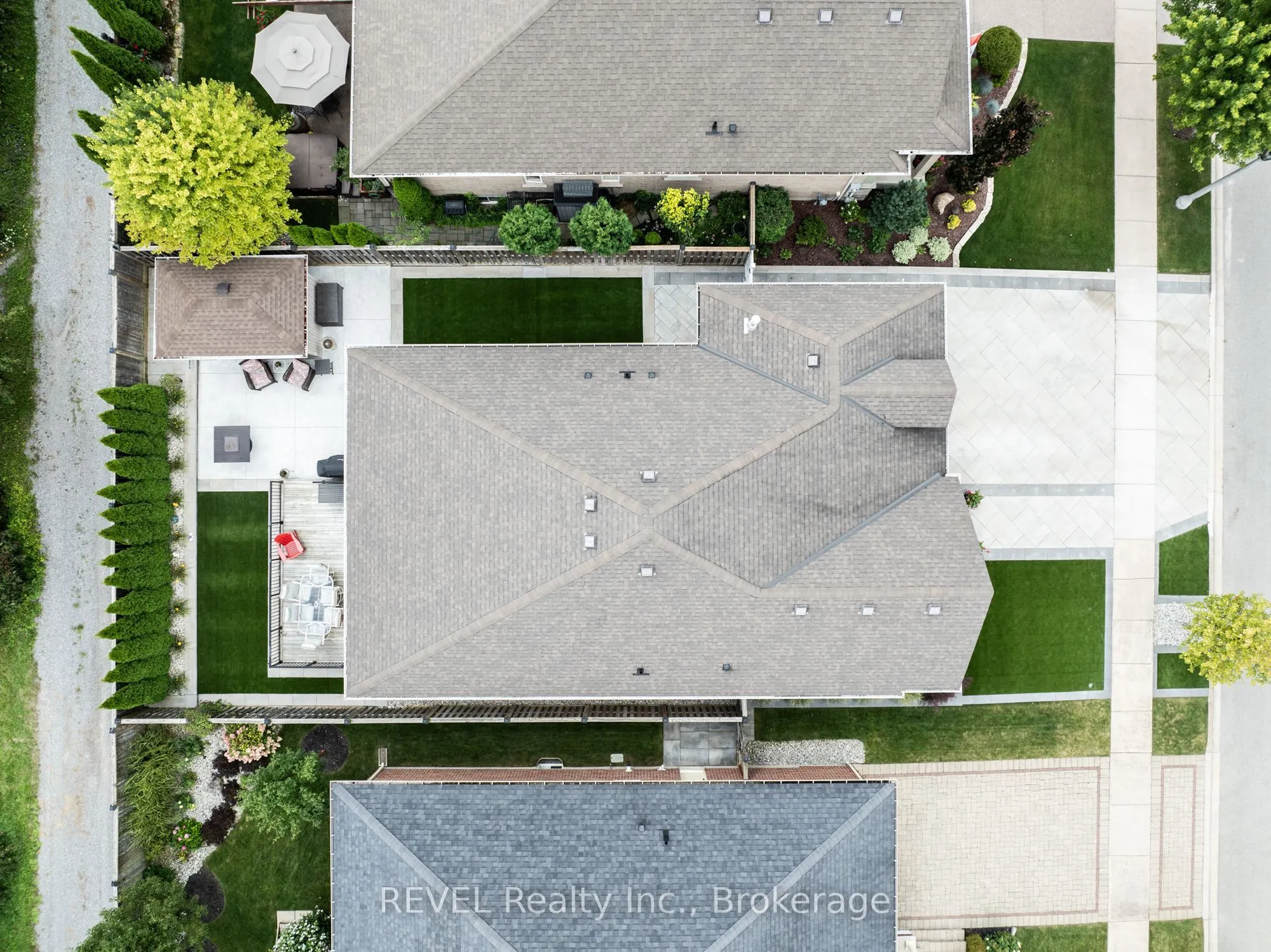 27 HICKORY Avenue