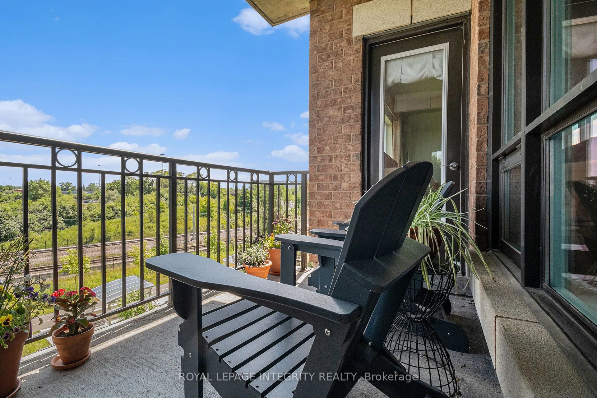 955 Beauparc Private, #211