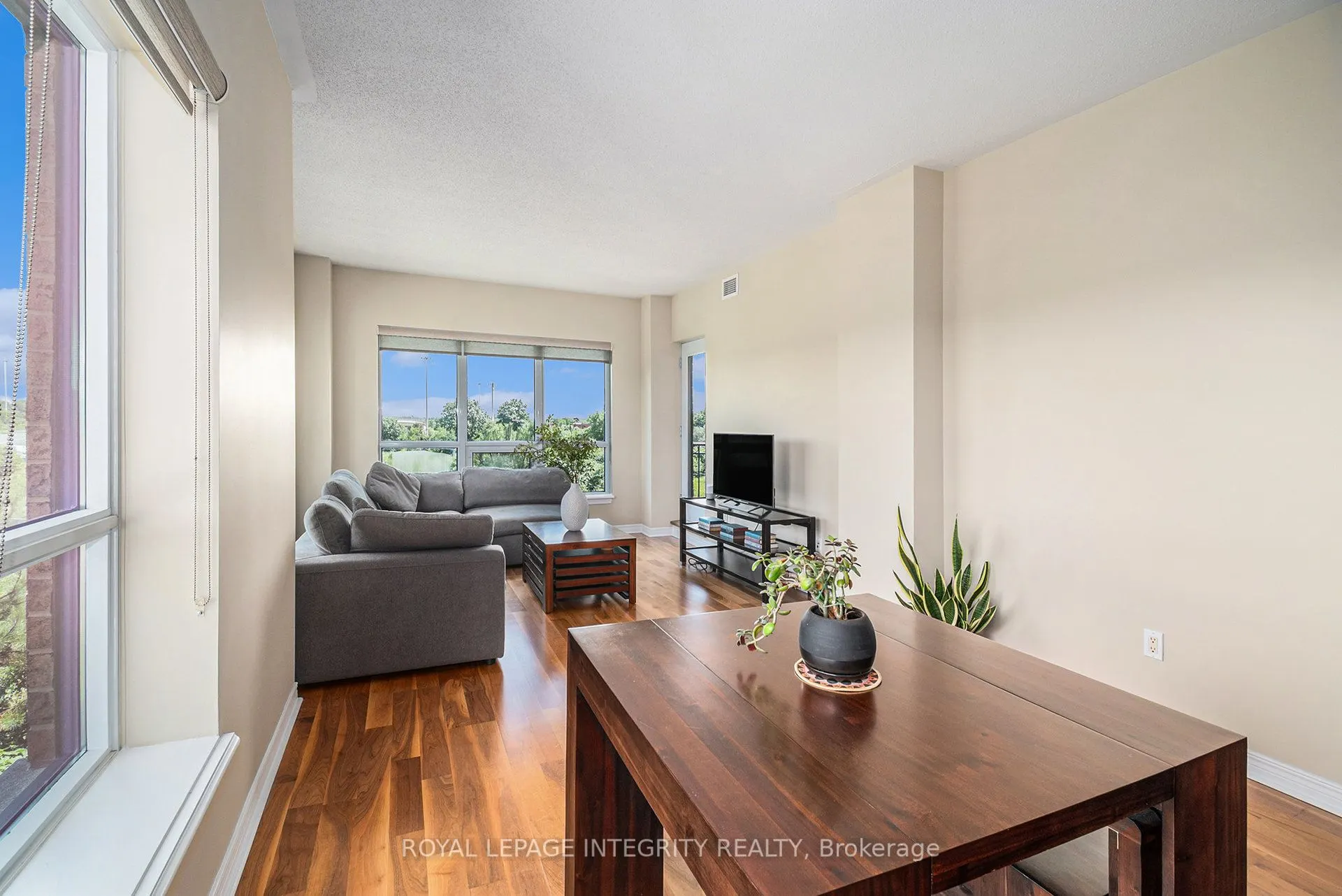 955 Beauparc Private, #211