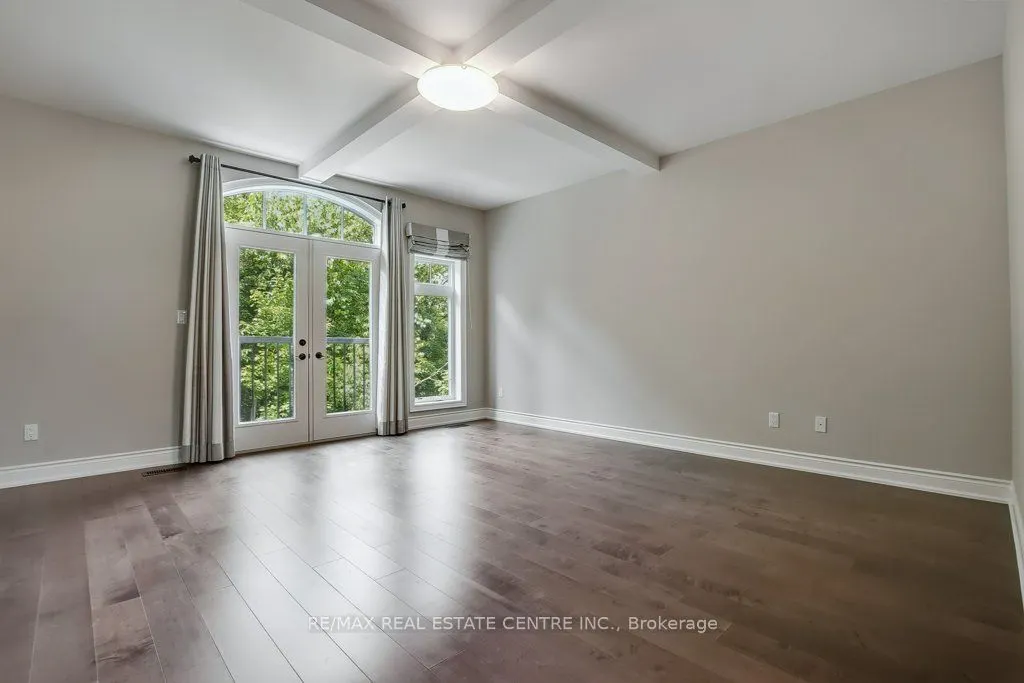 258 Edgewater Crescent, #12
