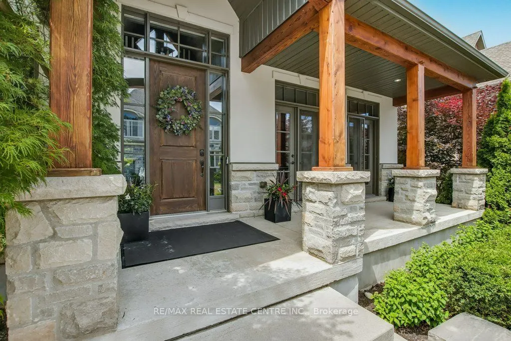 258 Edgewater Crescent, #12