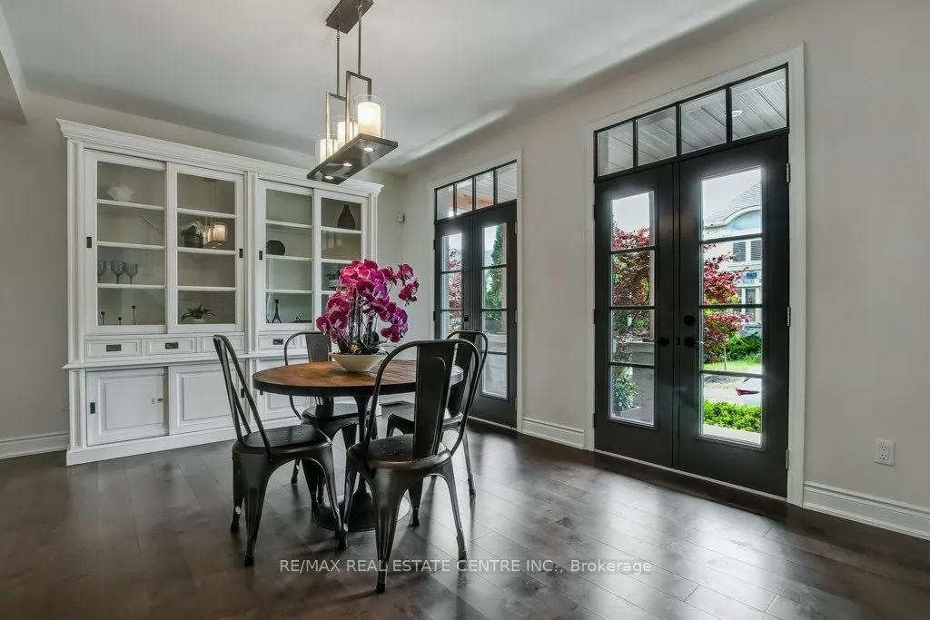 258 Edgewater Crescent, #12
