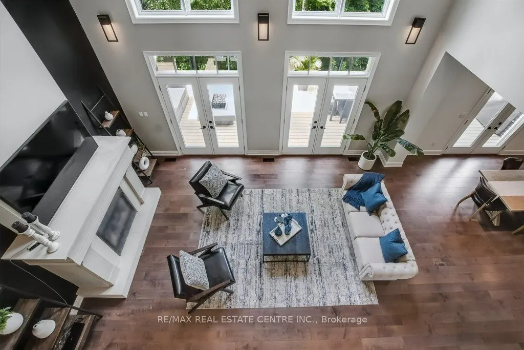 258 Edgewater Crescent, #12