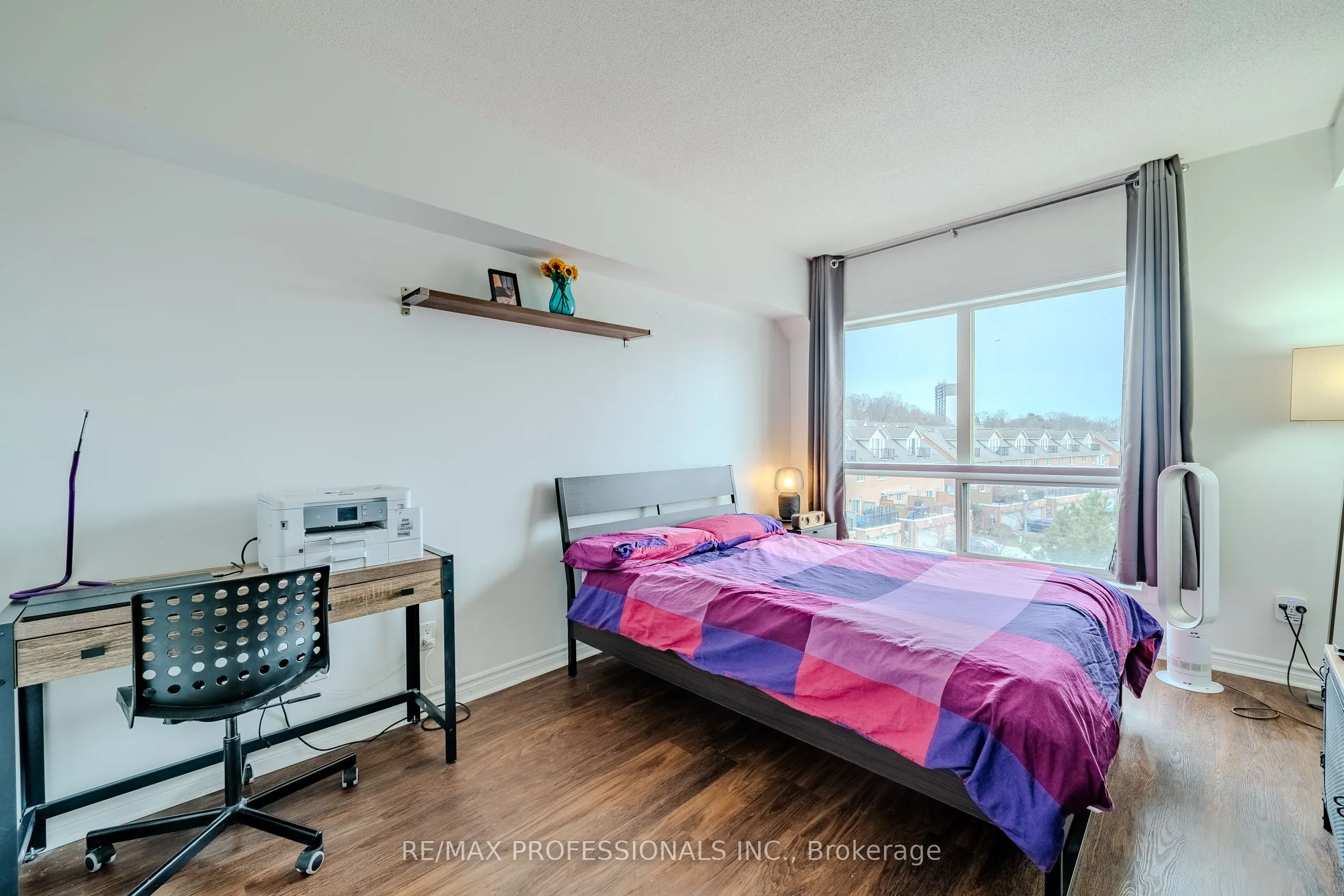8 Harris Street, #422