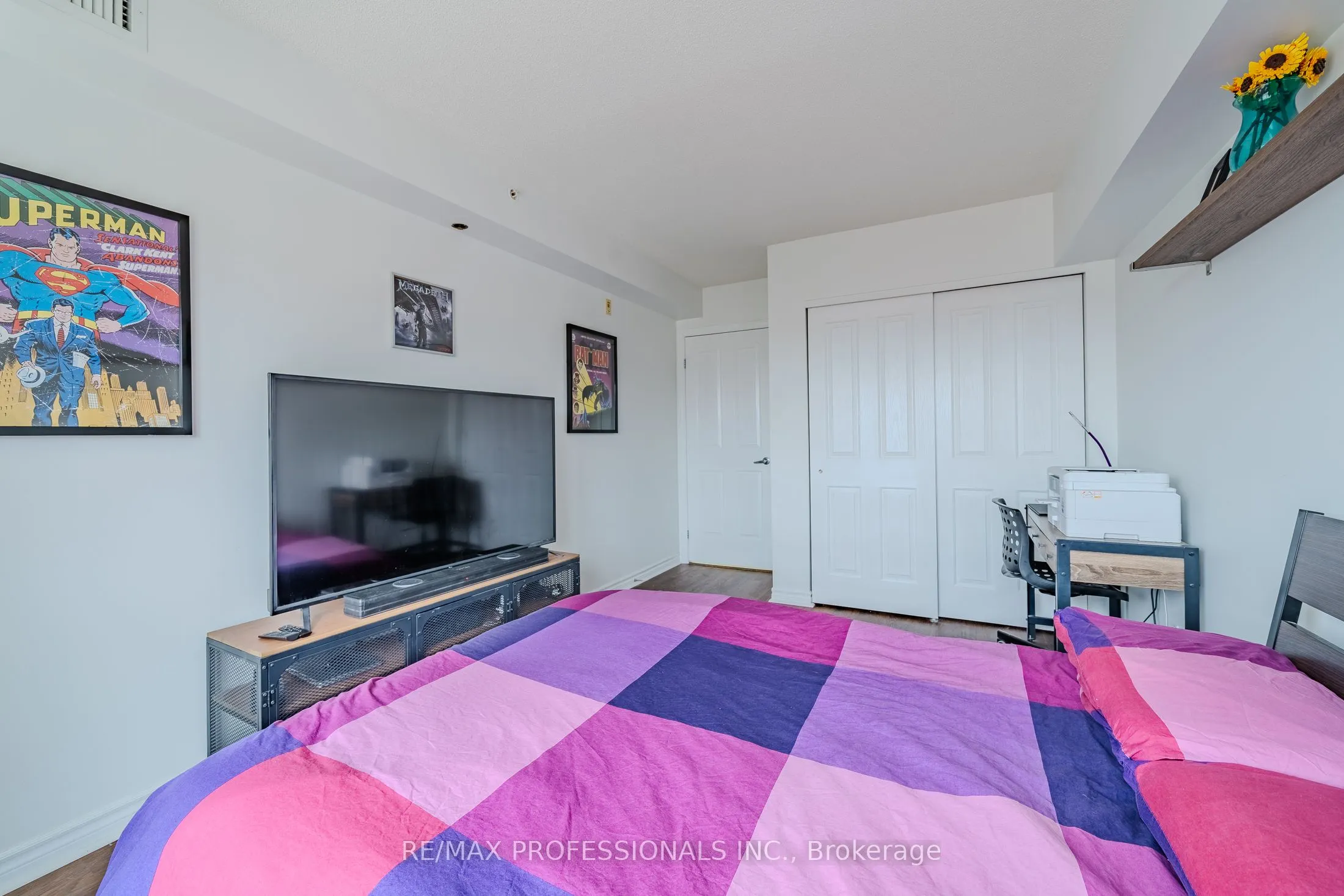 8 Harris Street, #422