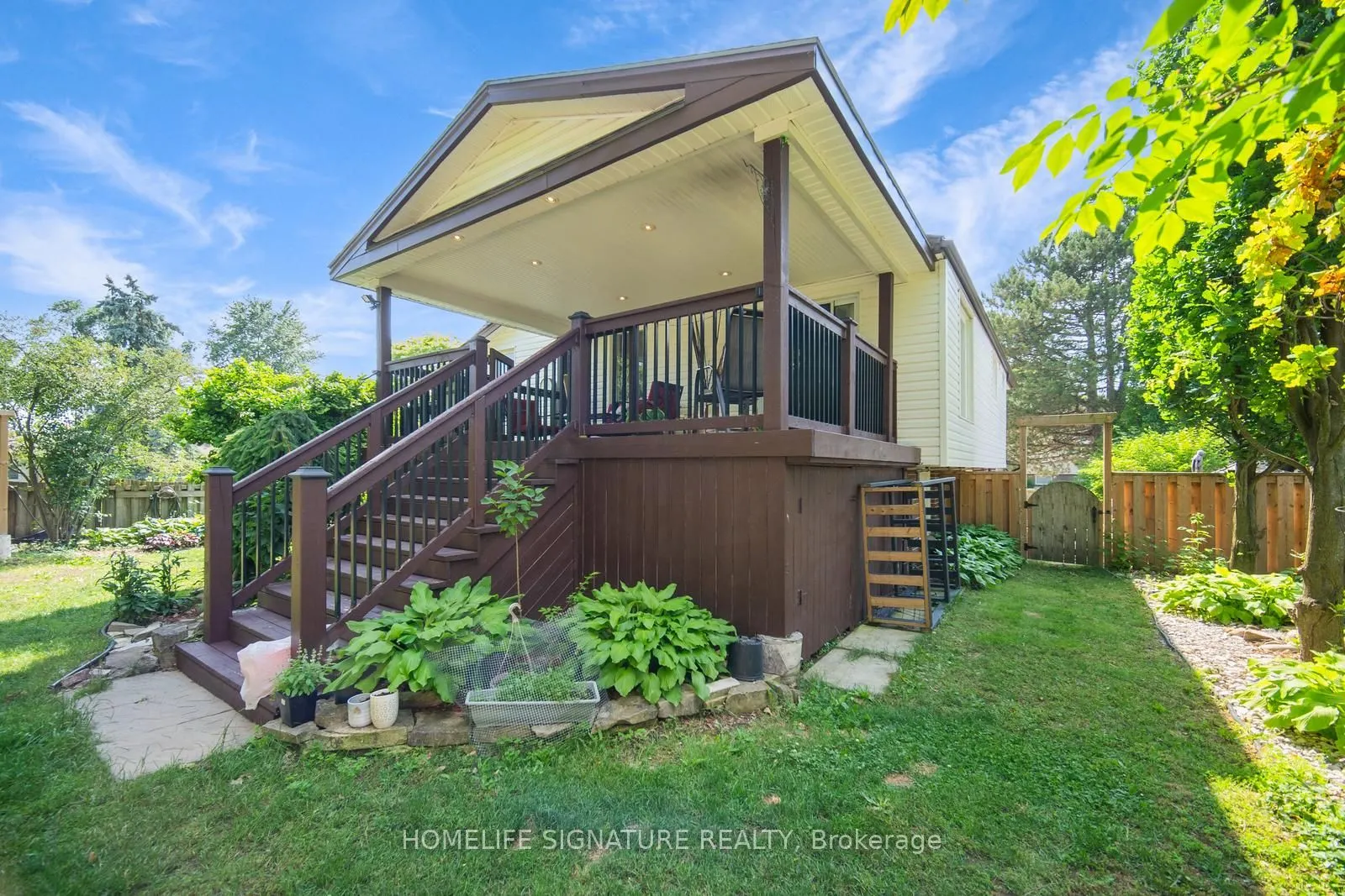 264 Seldon Street