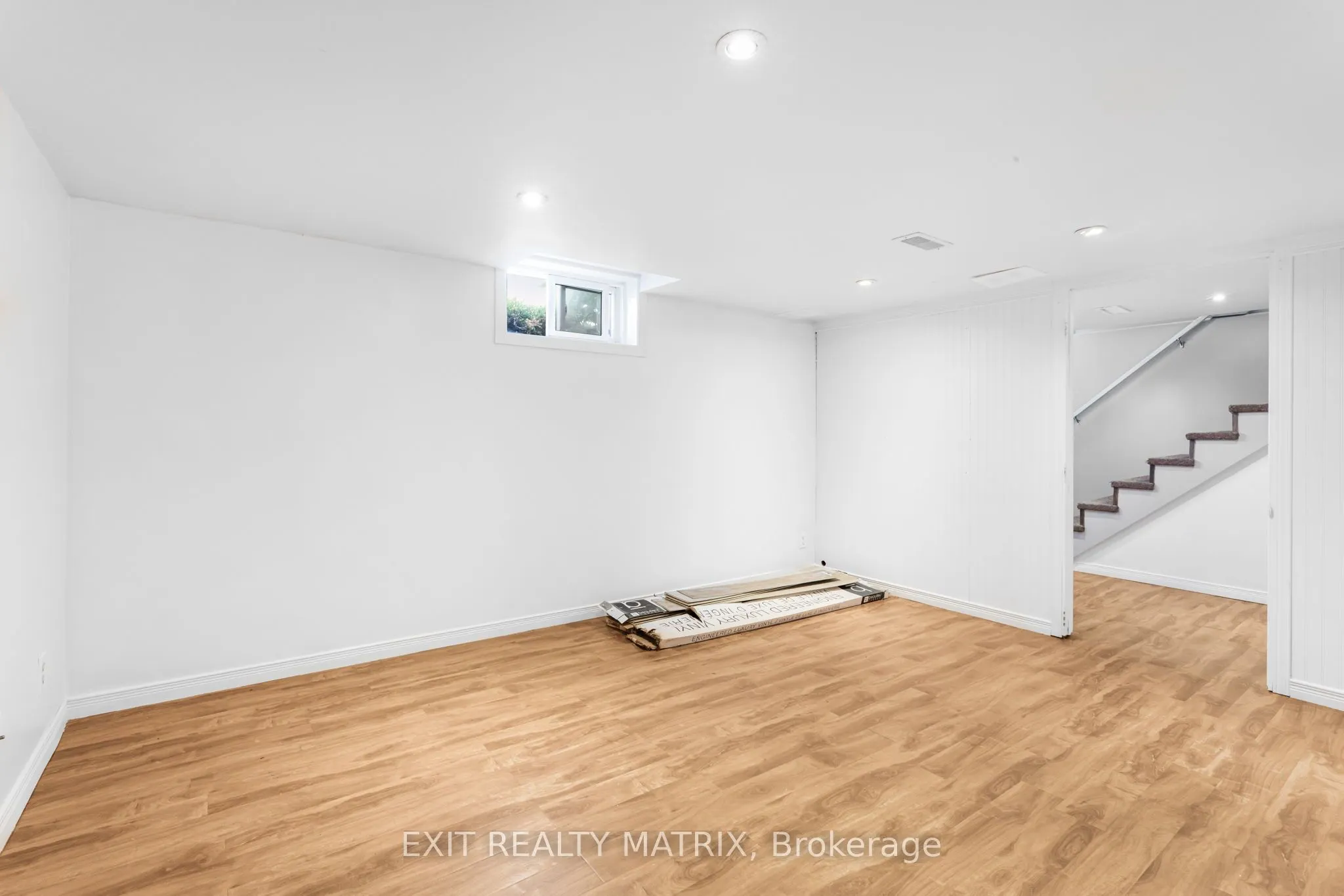 499 Smerdon Street