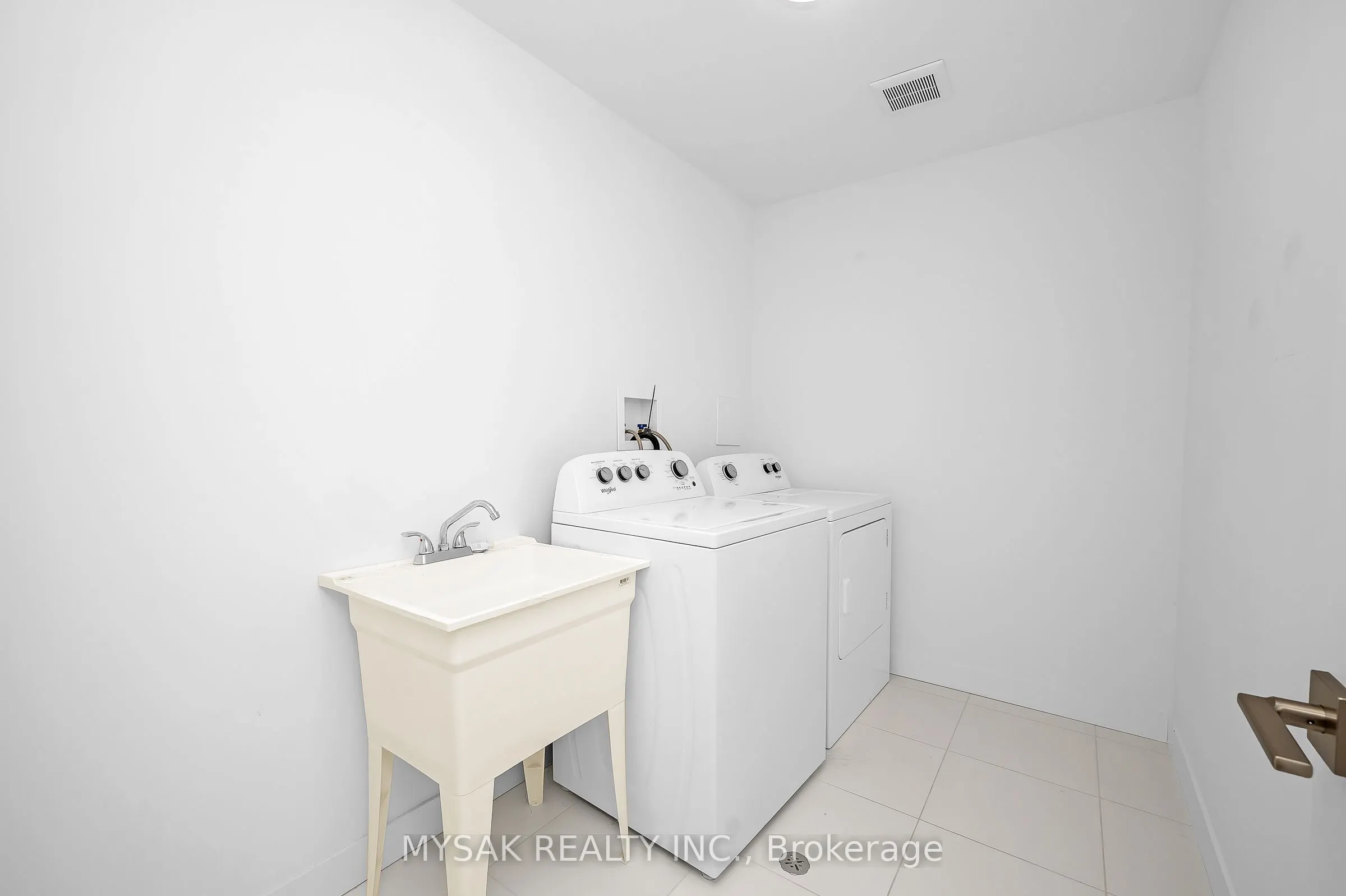 166 Mount Albion Road, #13