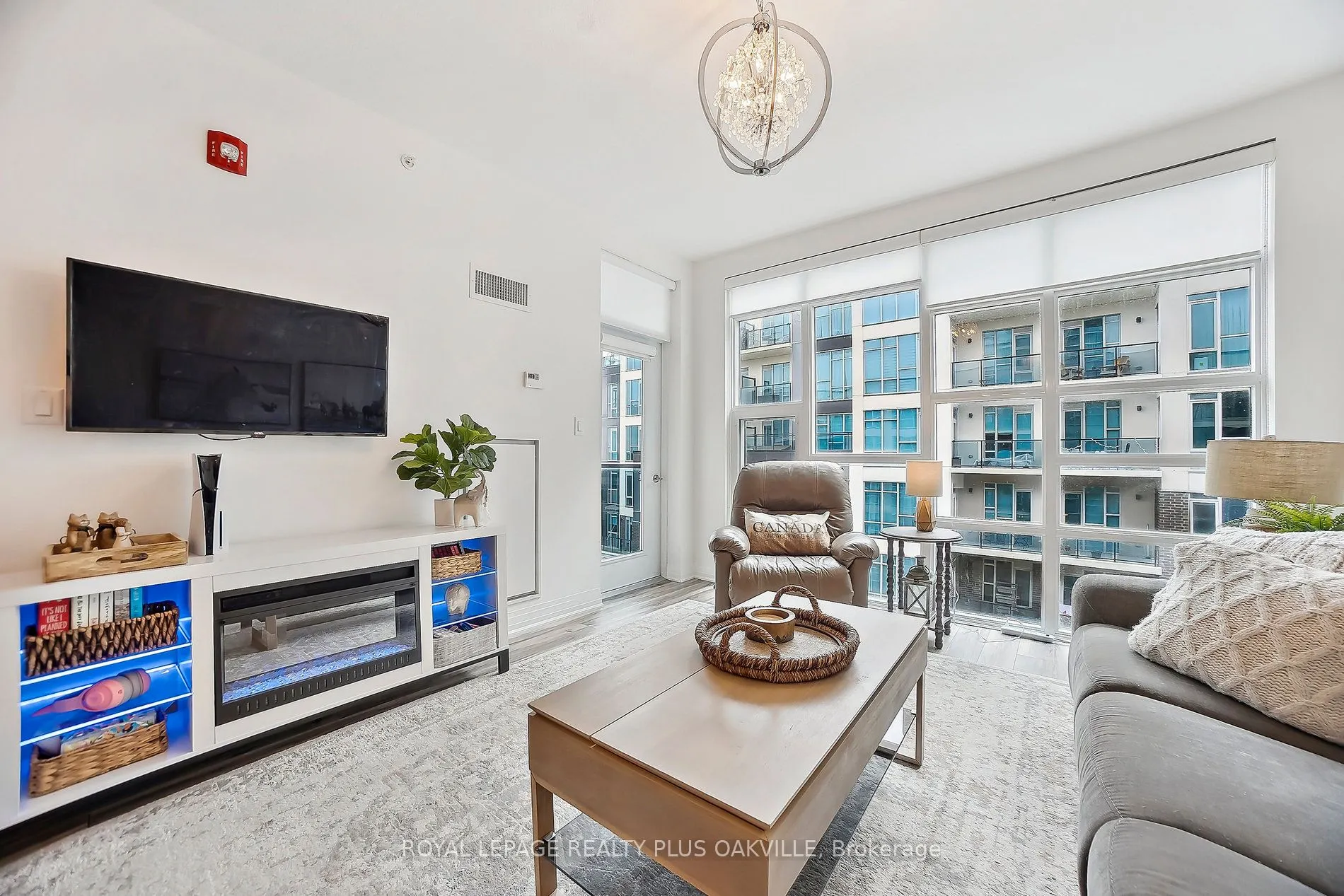 10 Concord Place, #412