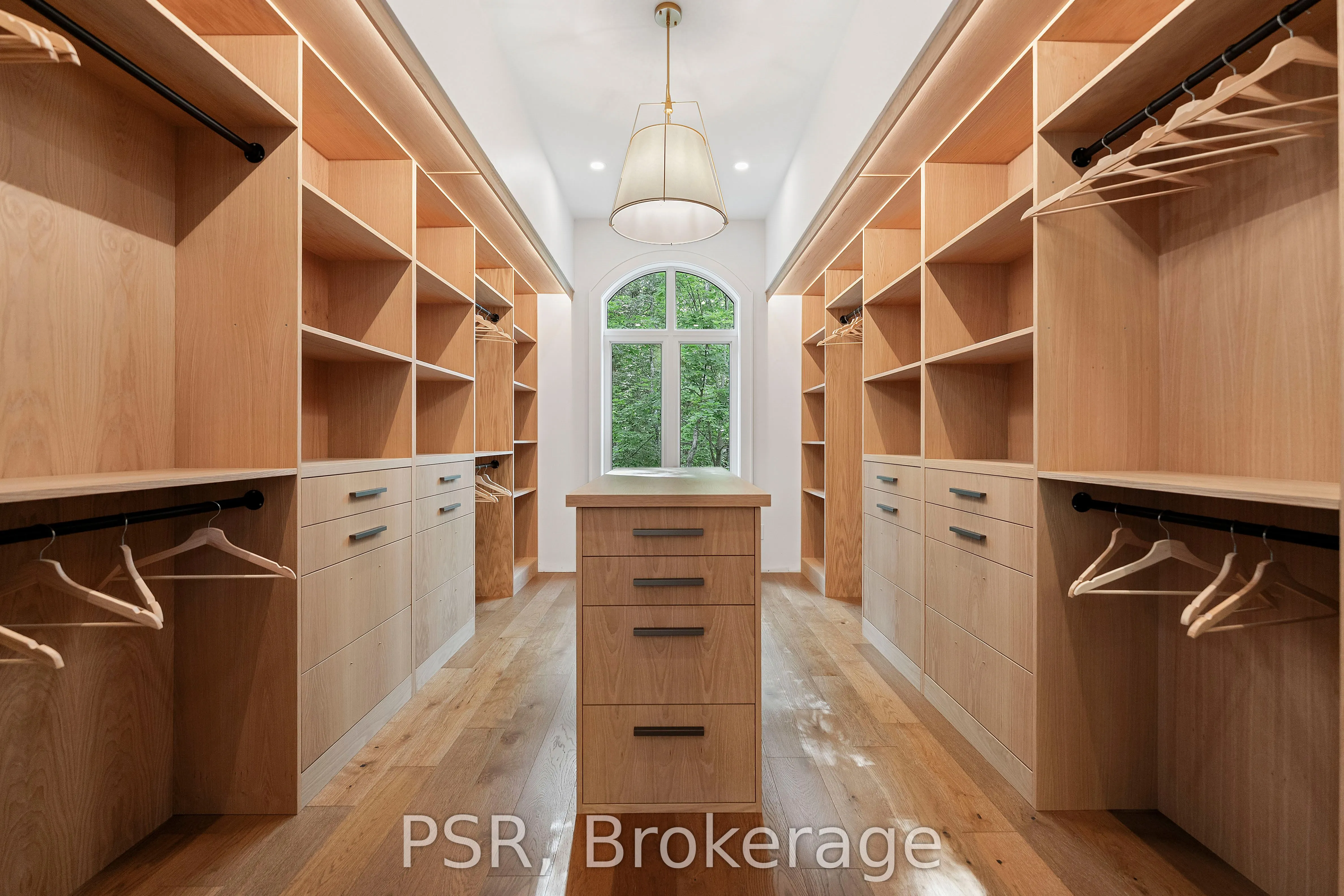 1031 Road 2900