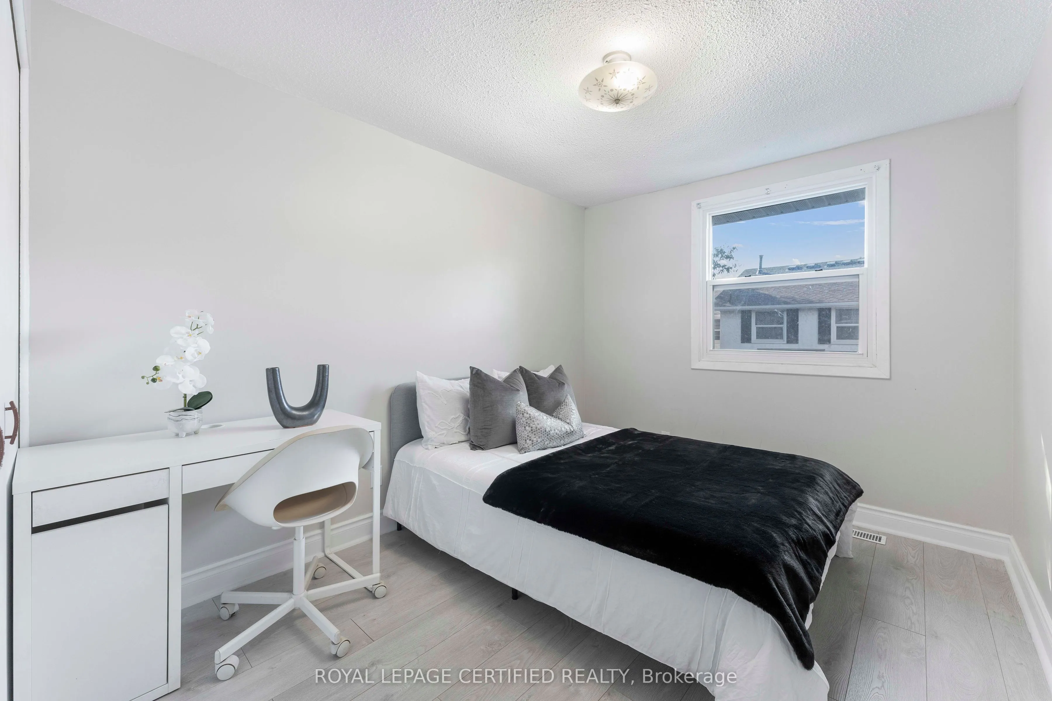 405 Keats Way #2
