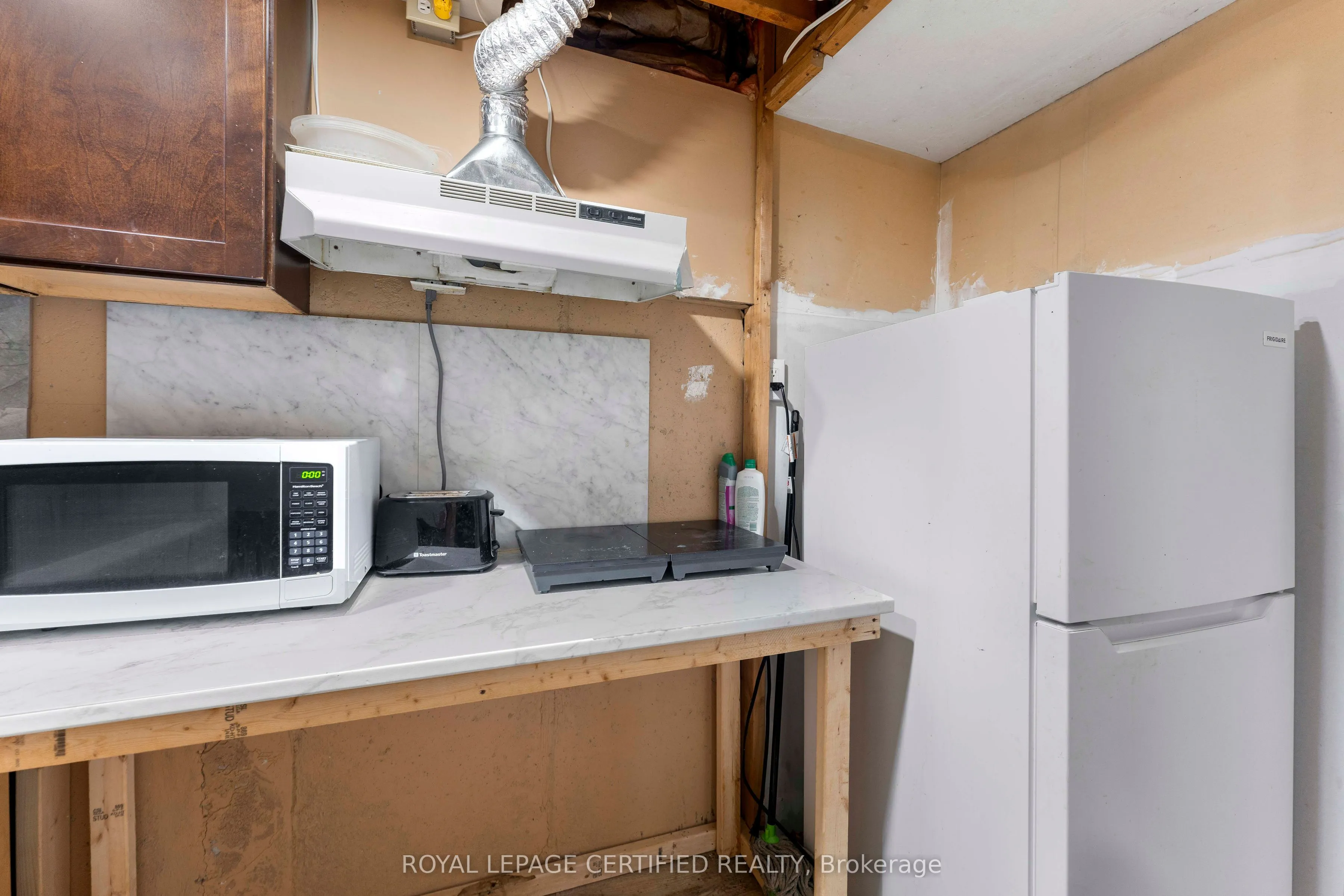 405 Keats Way #2