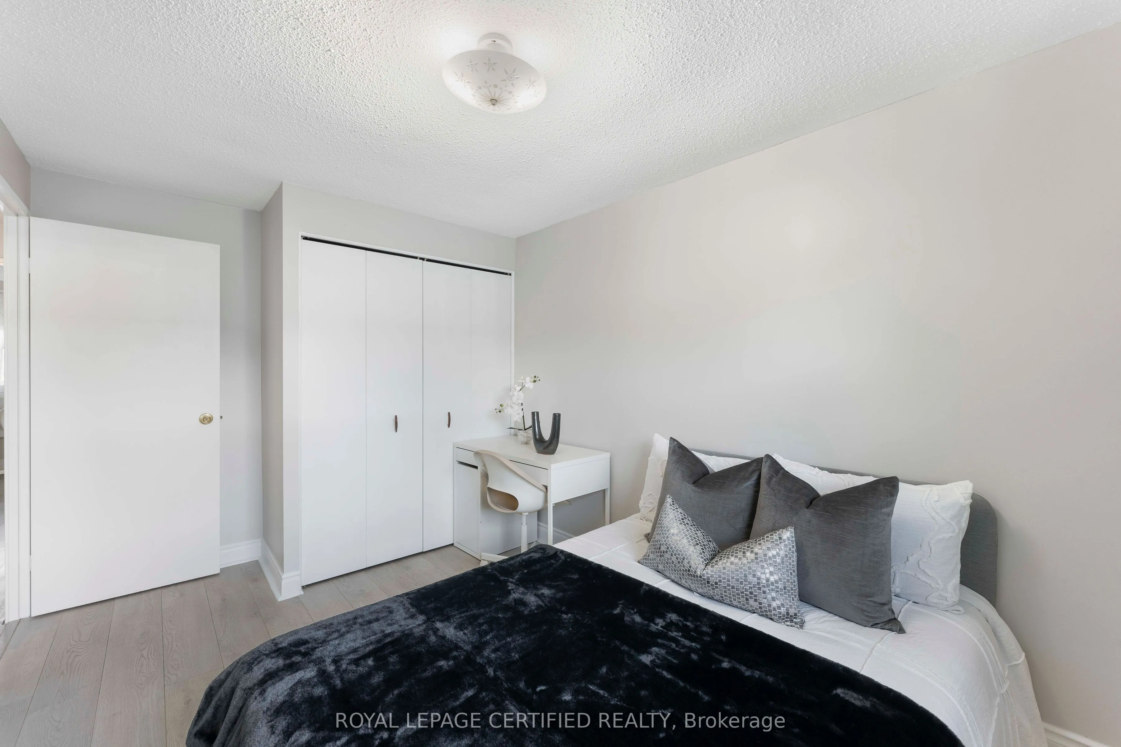 405 Keats Way #2