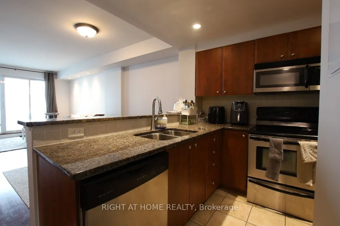 200 Besserer Street, #308