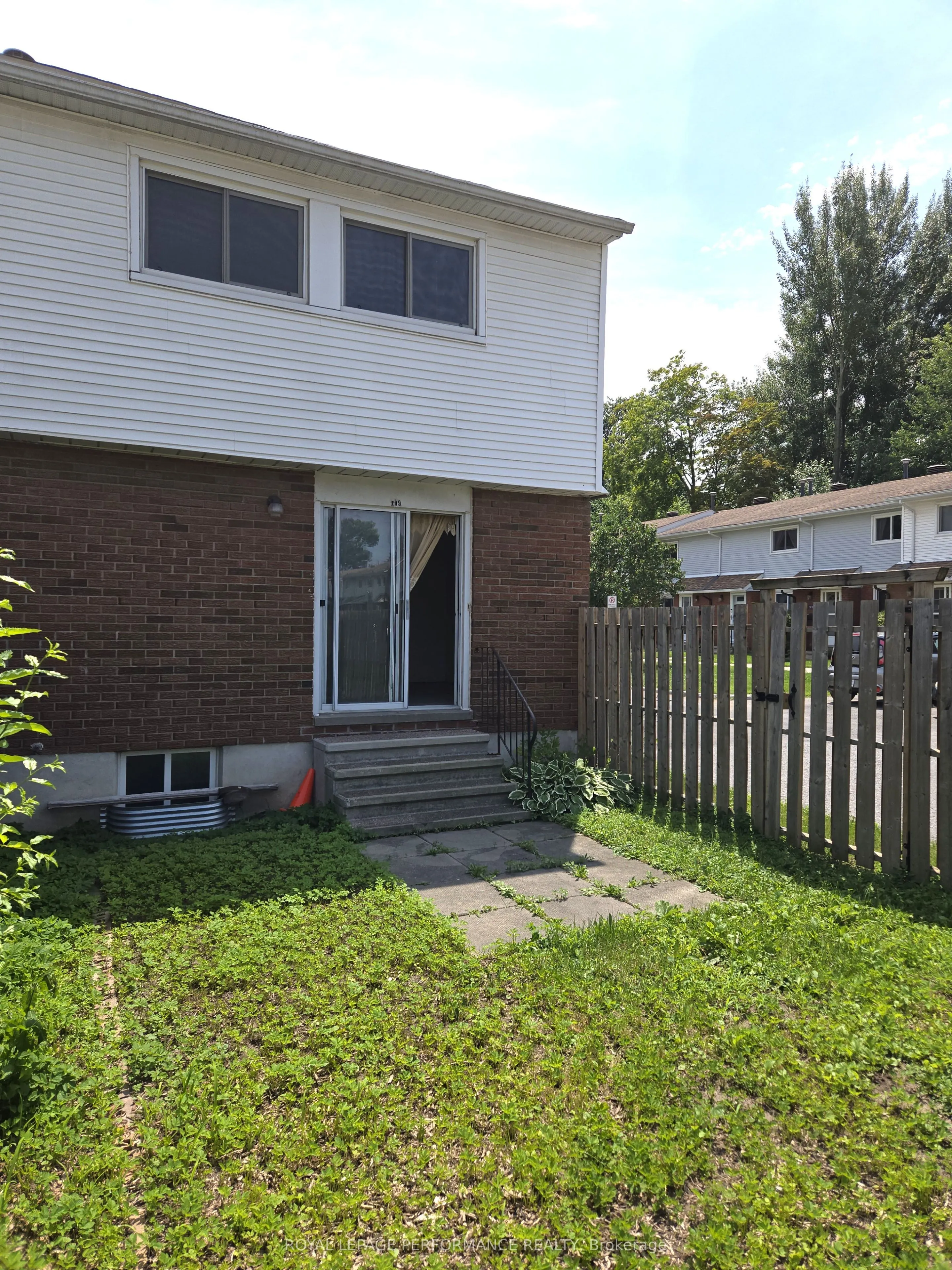 1045 Morrison Drive, #109
