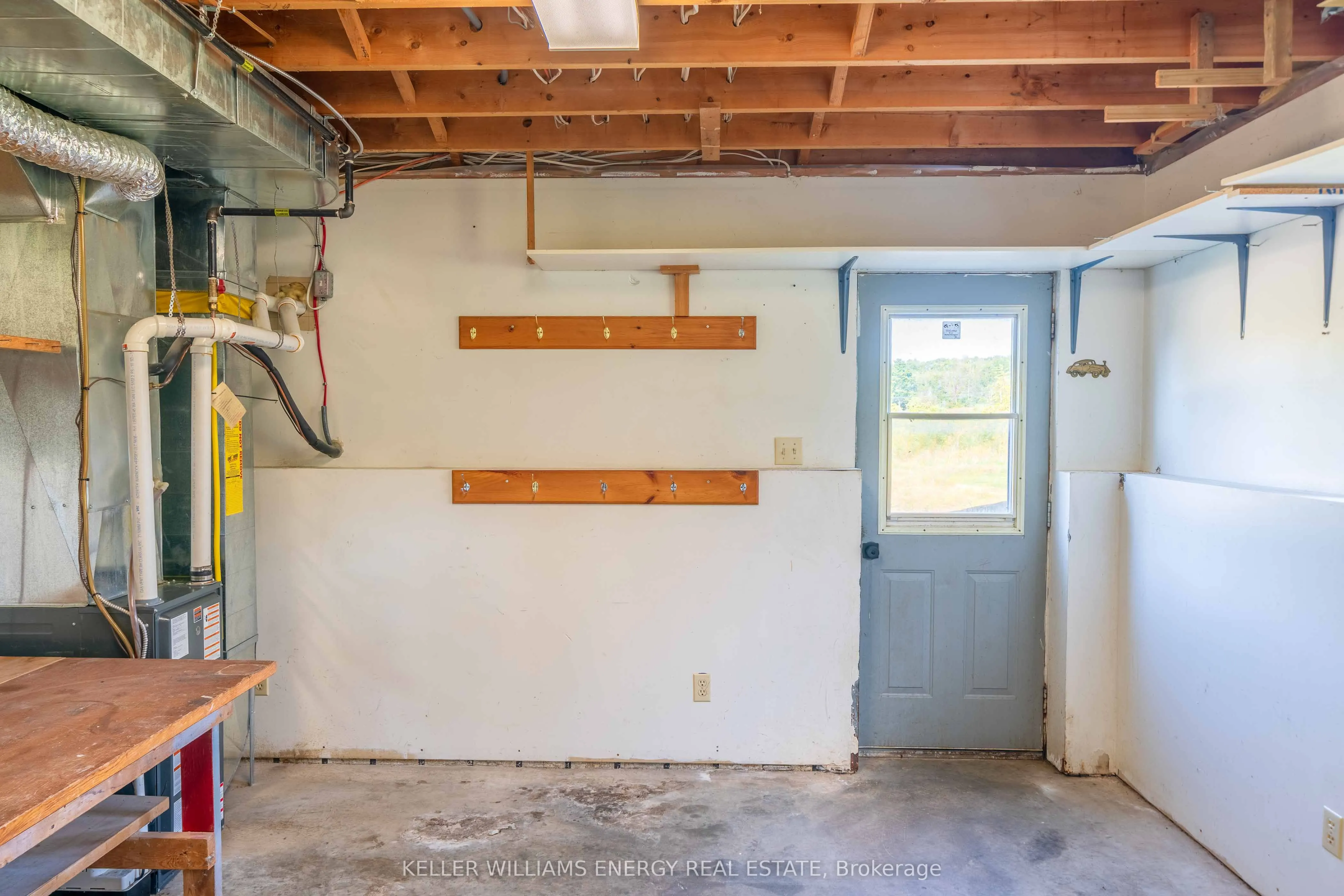 12699 Loyalist Parkway