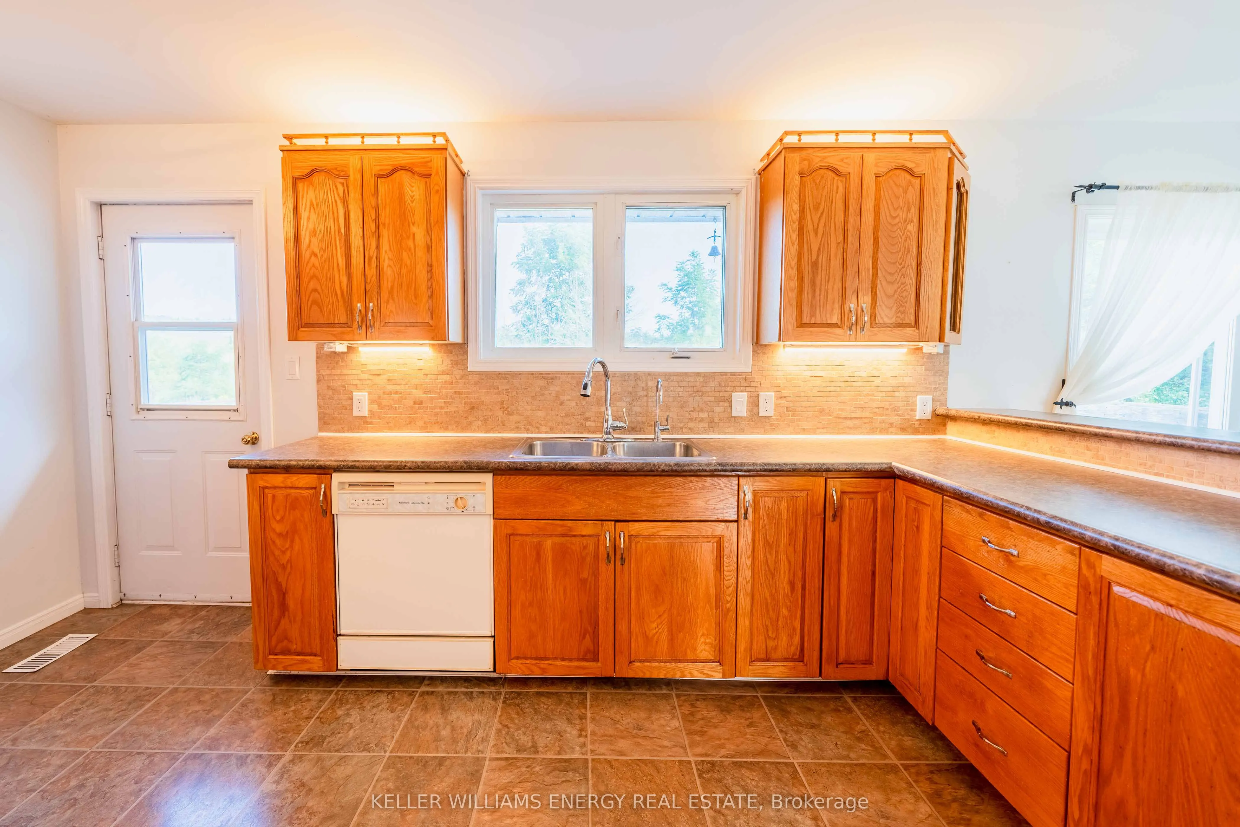 12699 Loyalist Parkway