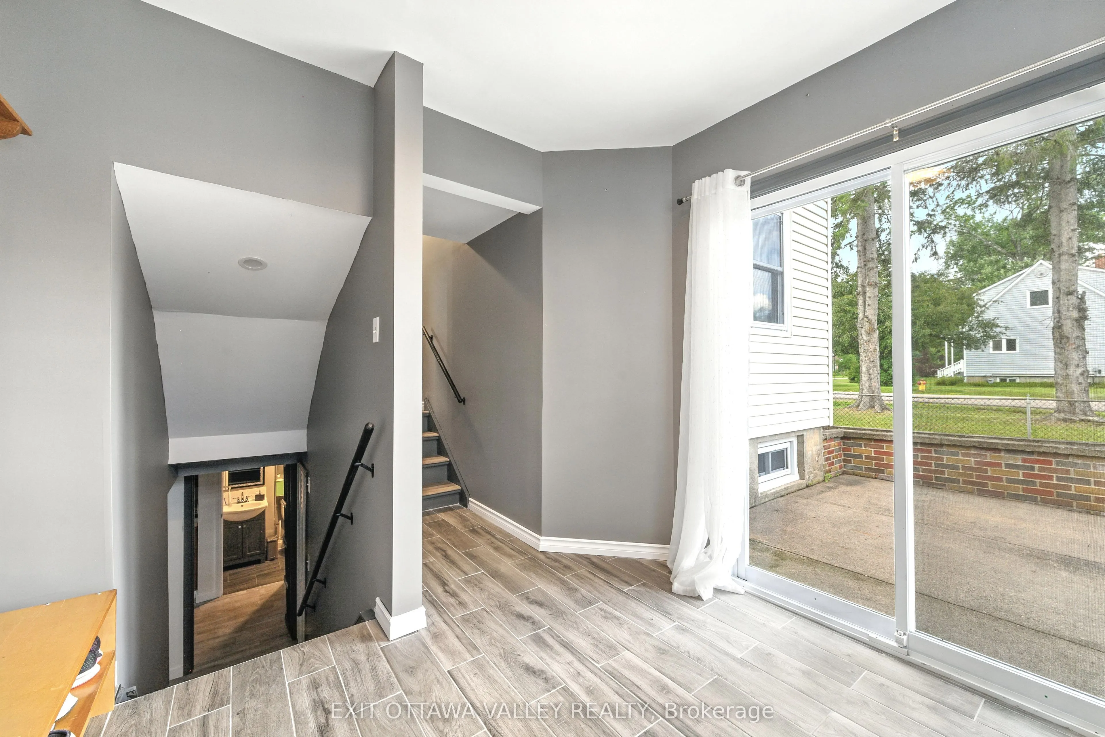 49 Glendale Avenue