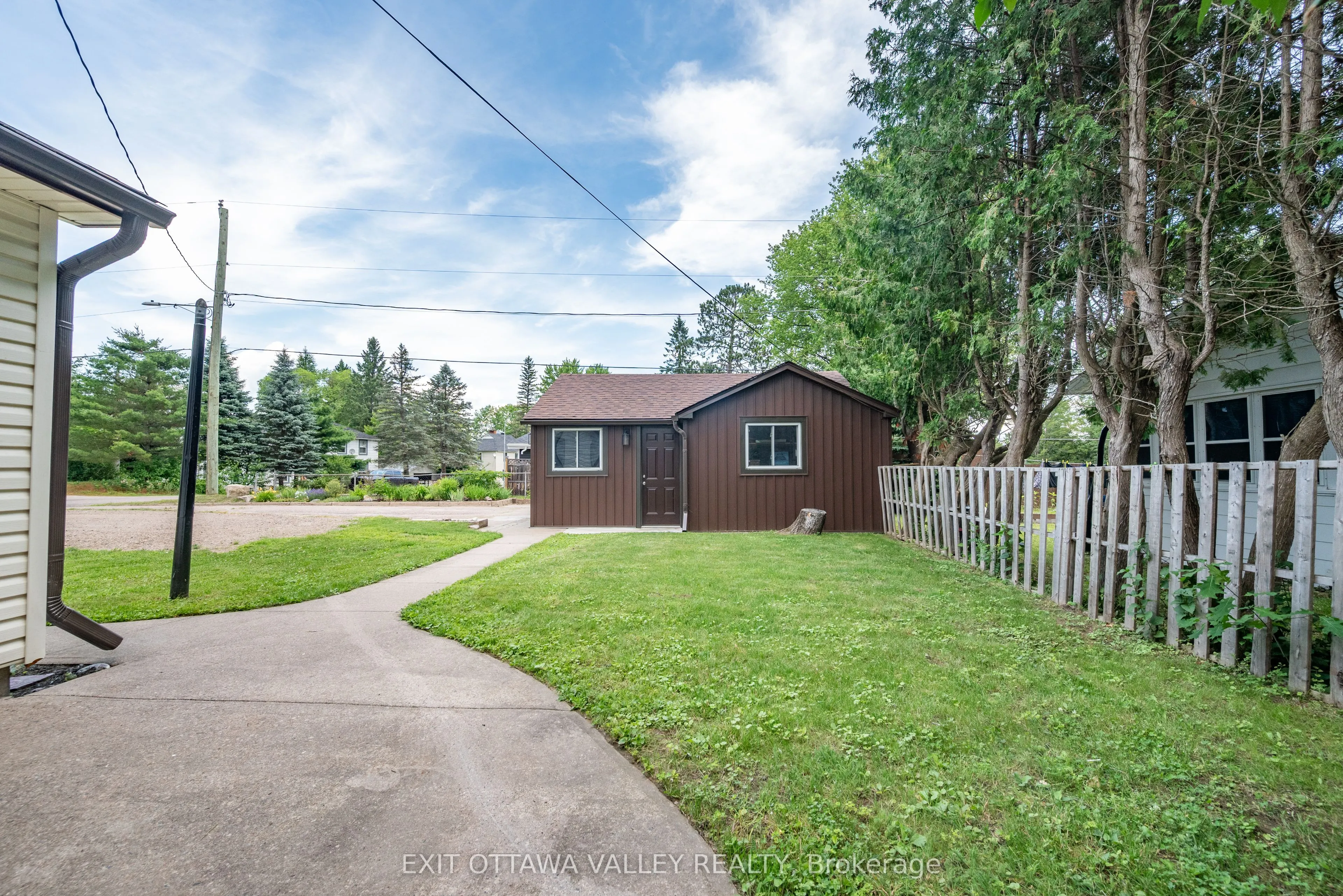 49 Glendale Avenue