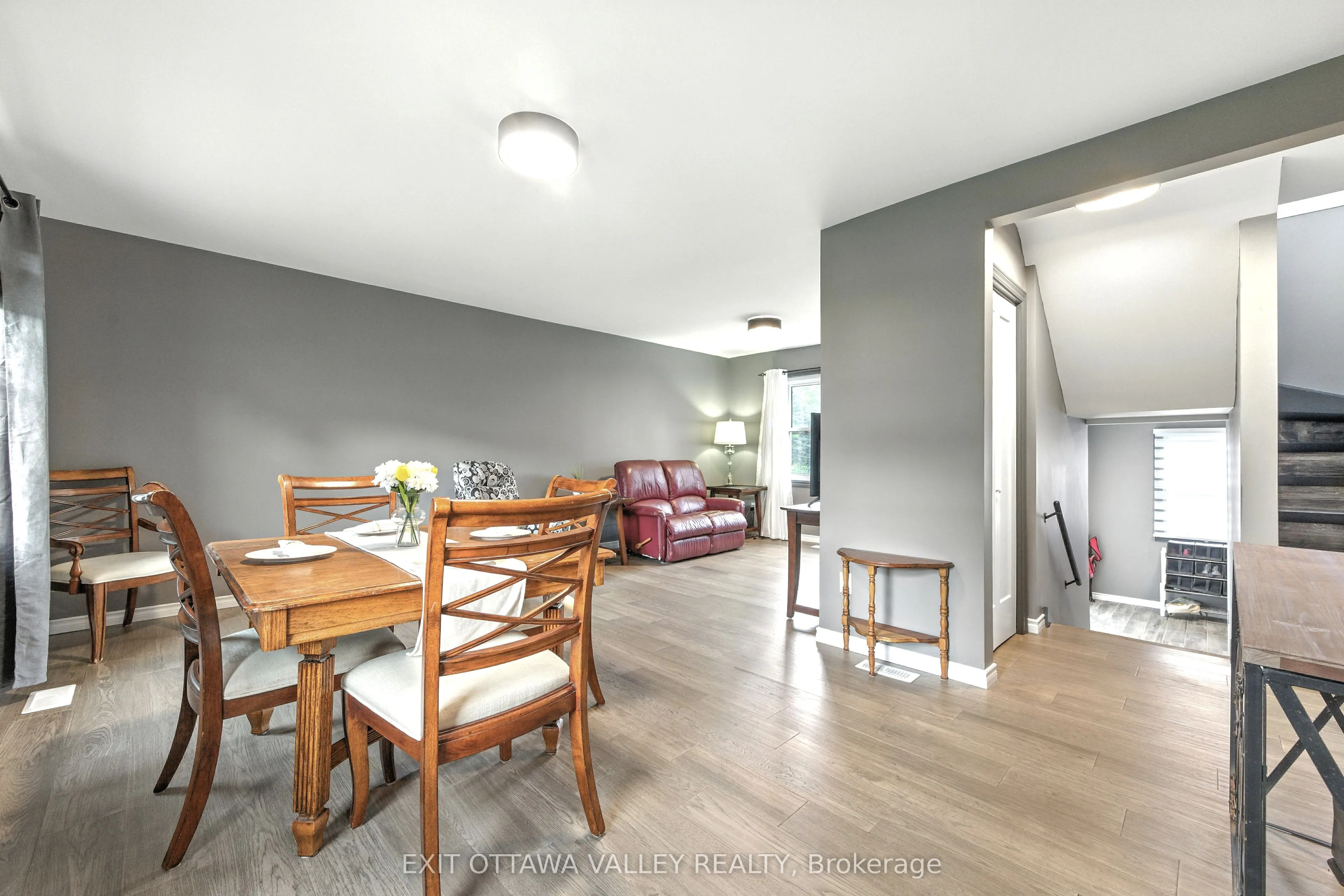 49 Glendale Avenue