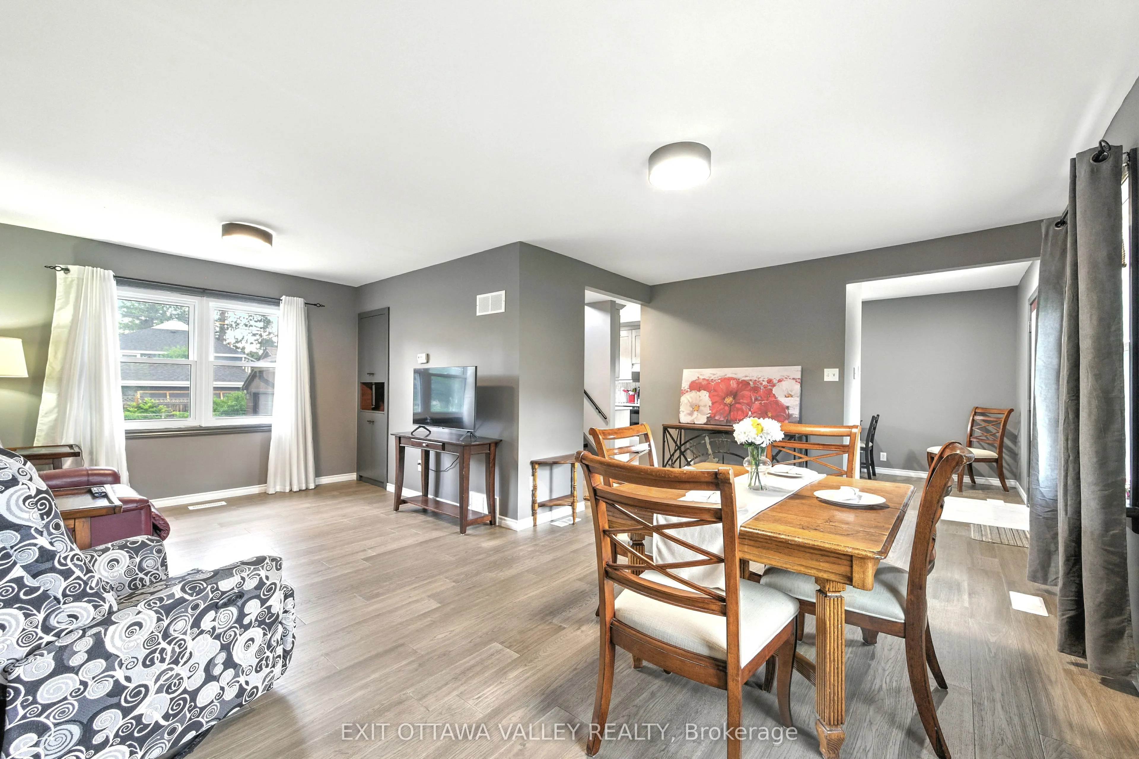 49 Glendale Avenue