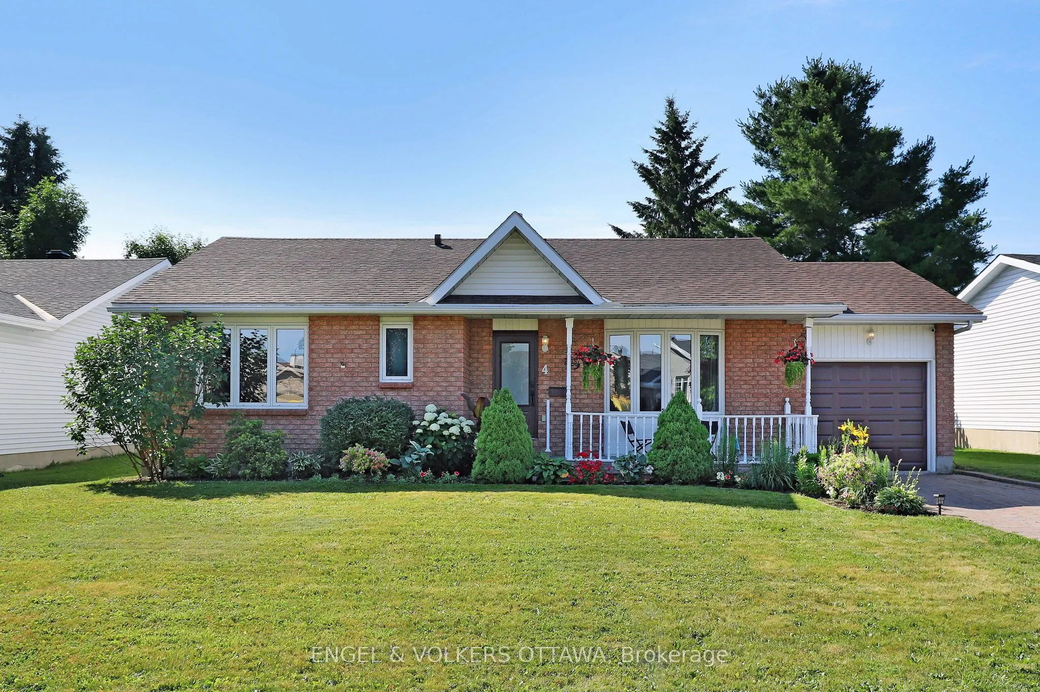 4 Maple Drive