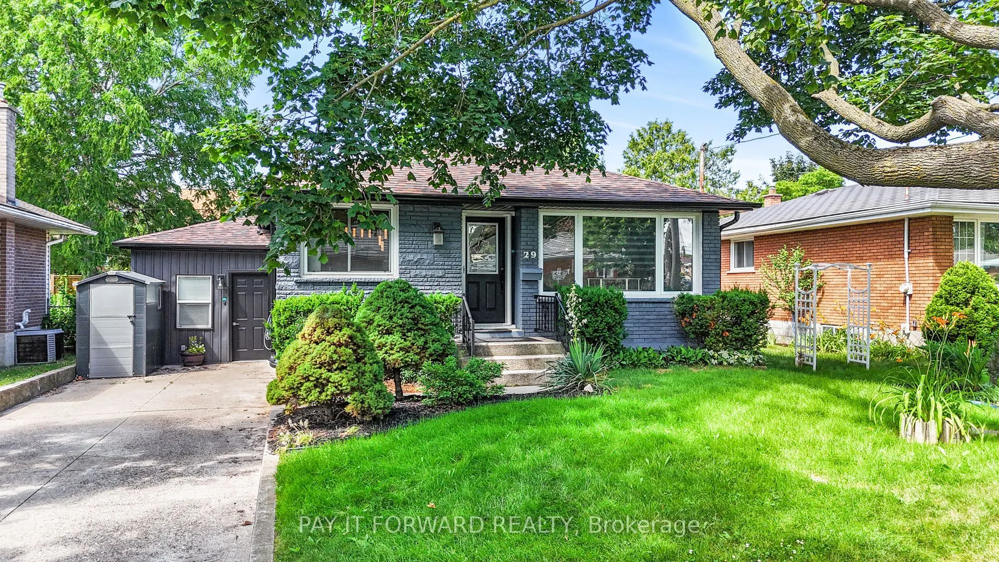 29 Whitehead Street
