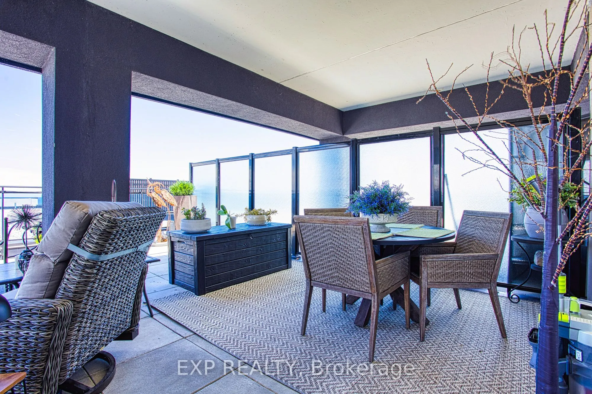 16 Concord Place, #707