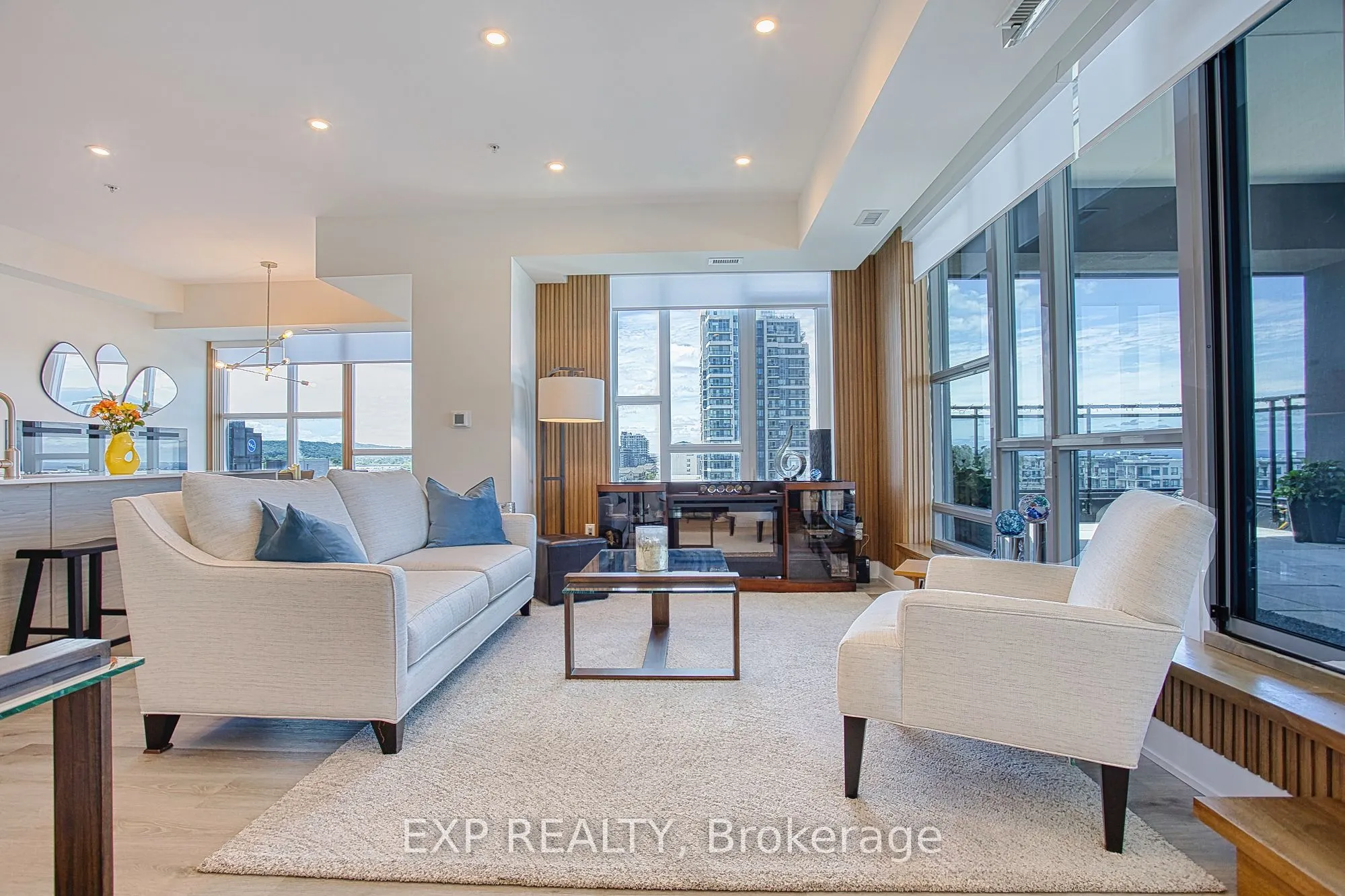 16 Concord Place, #707
