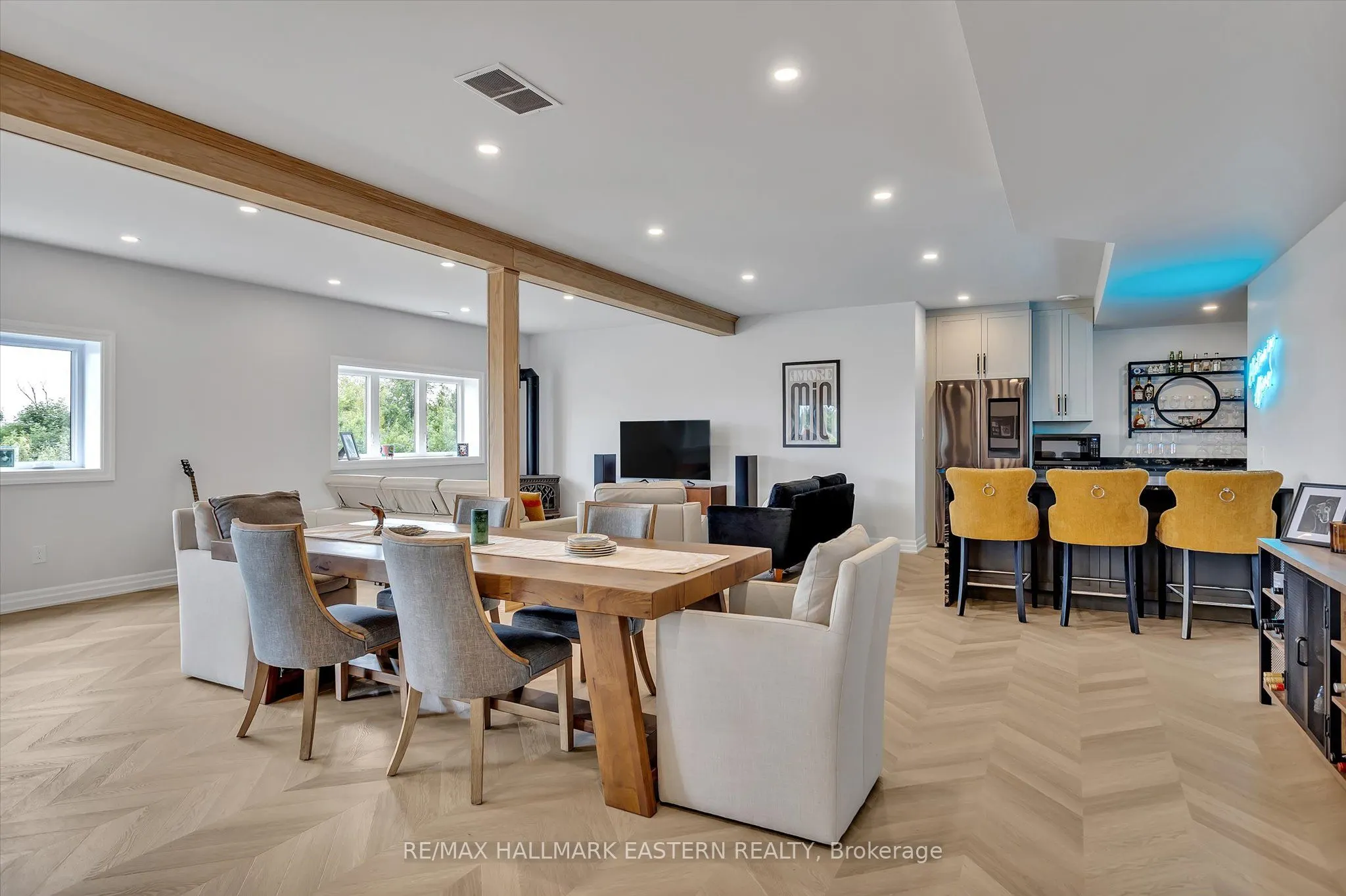 35 Lakeview Crescent