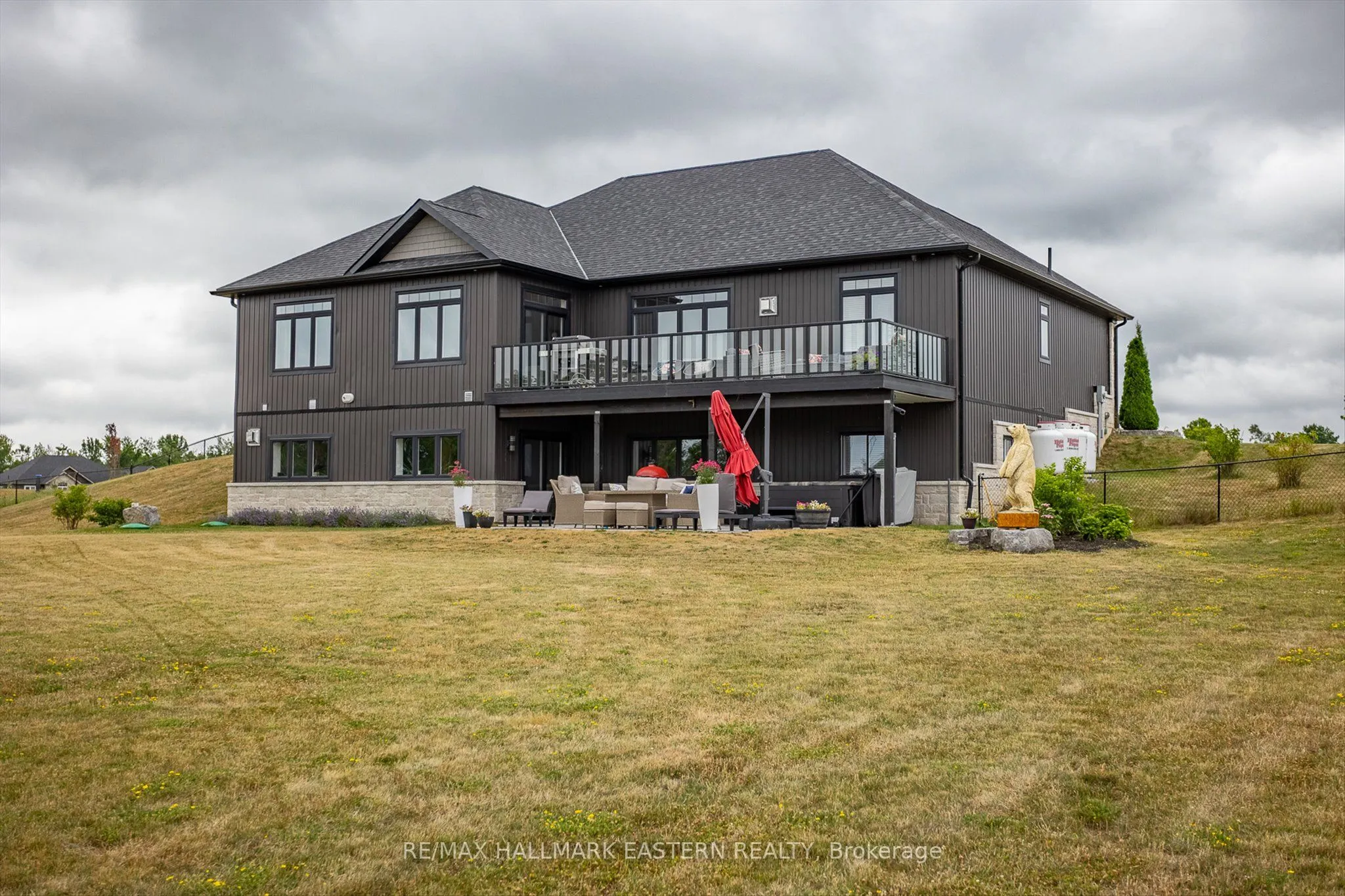 35 Lakeview Crescent