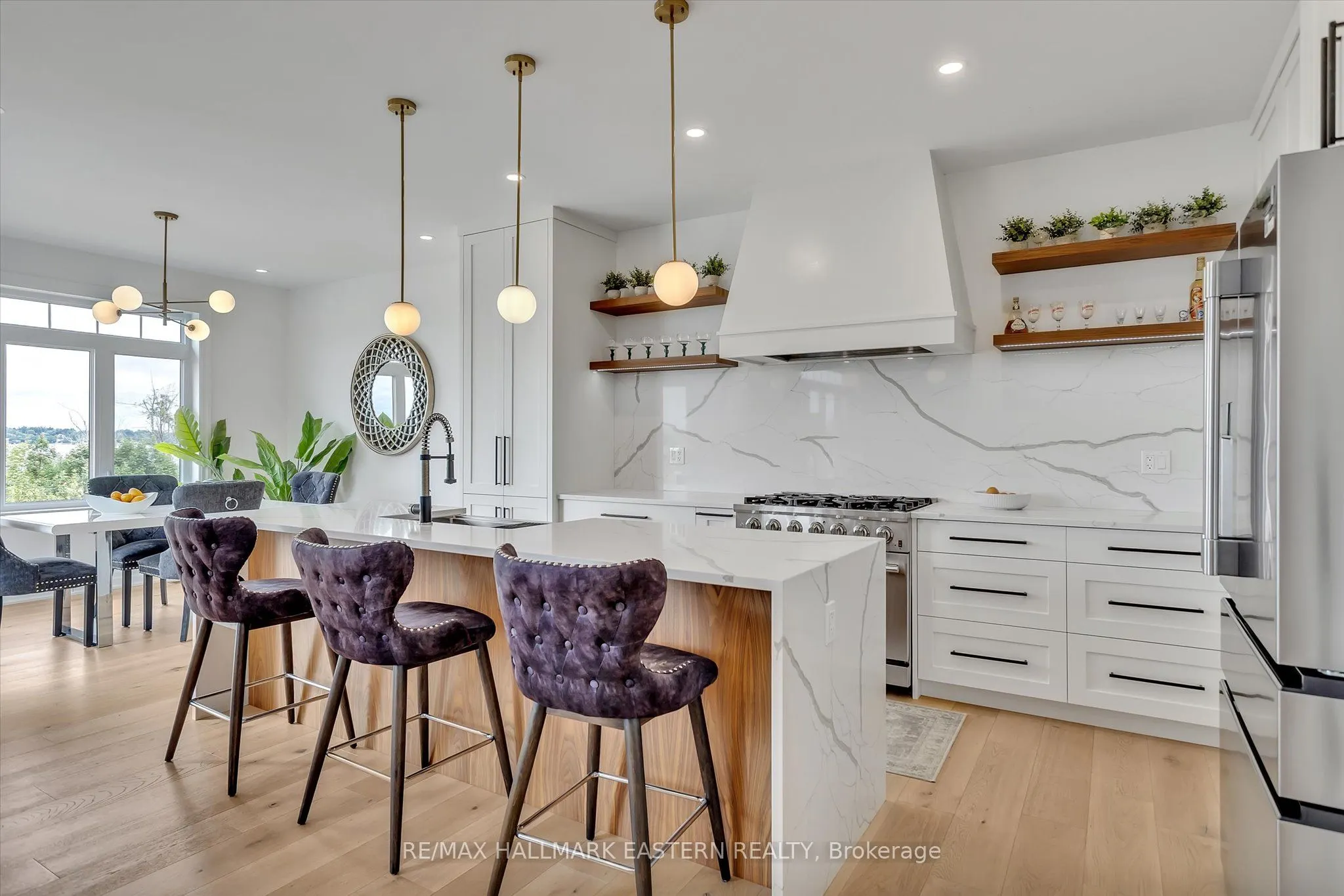 35 Lakeview Crescent