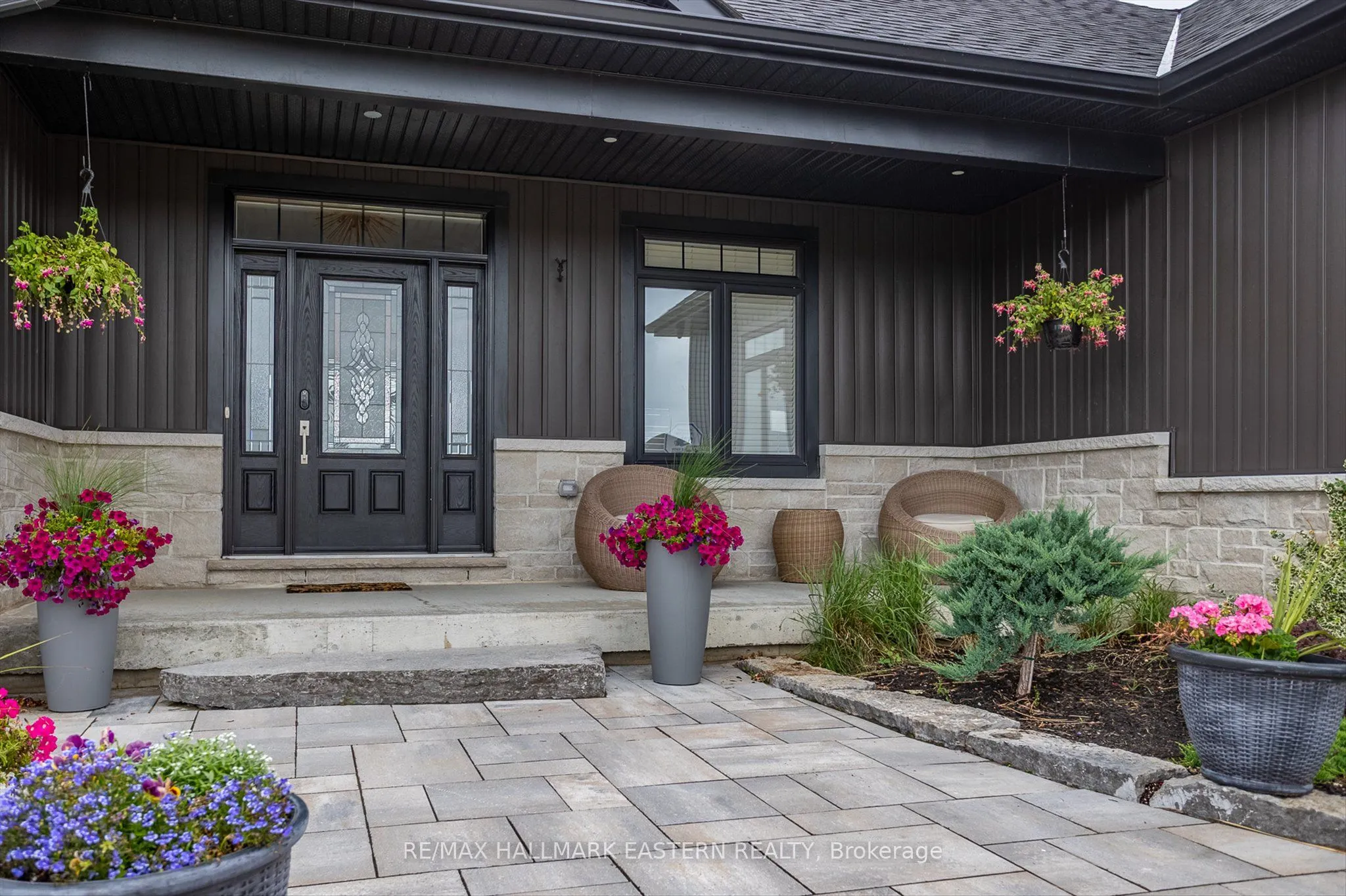 35 Lakeview Crescent