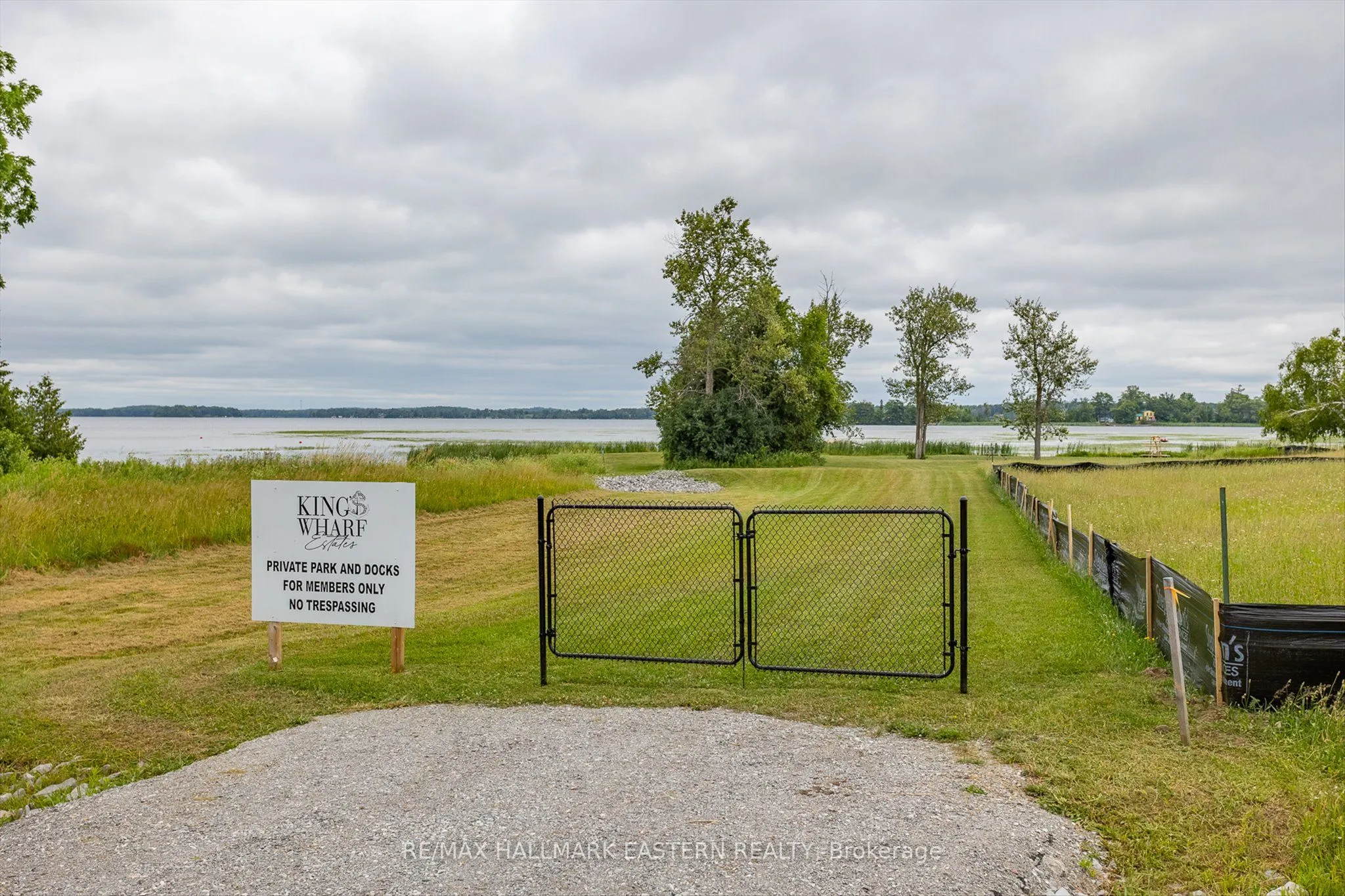 35 Lakeview Crescent