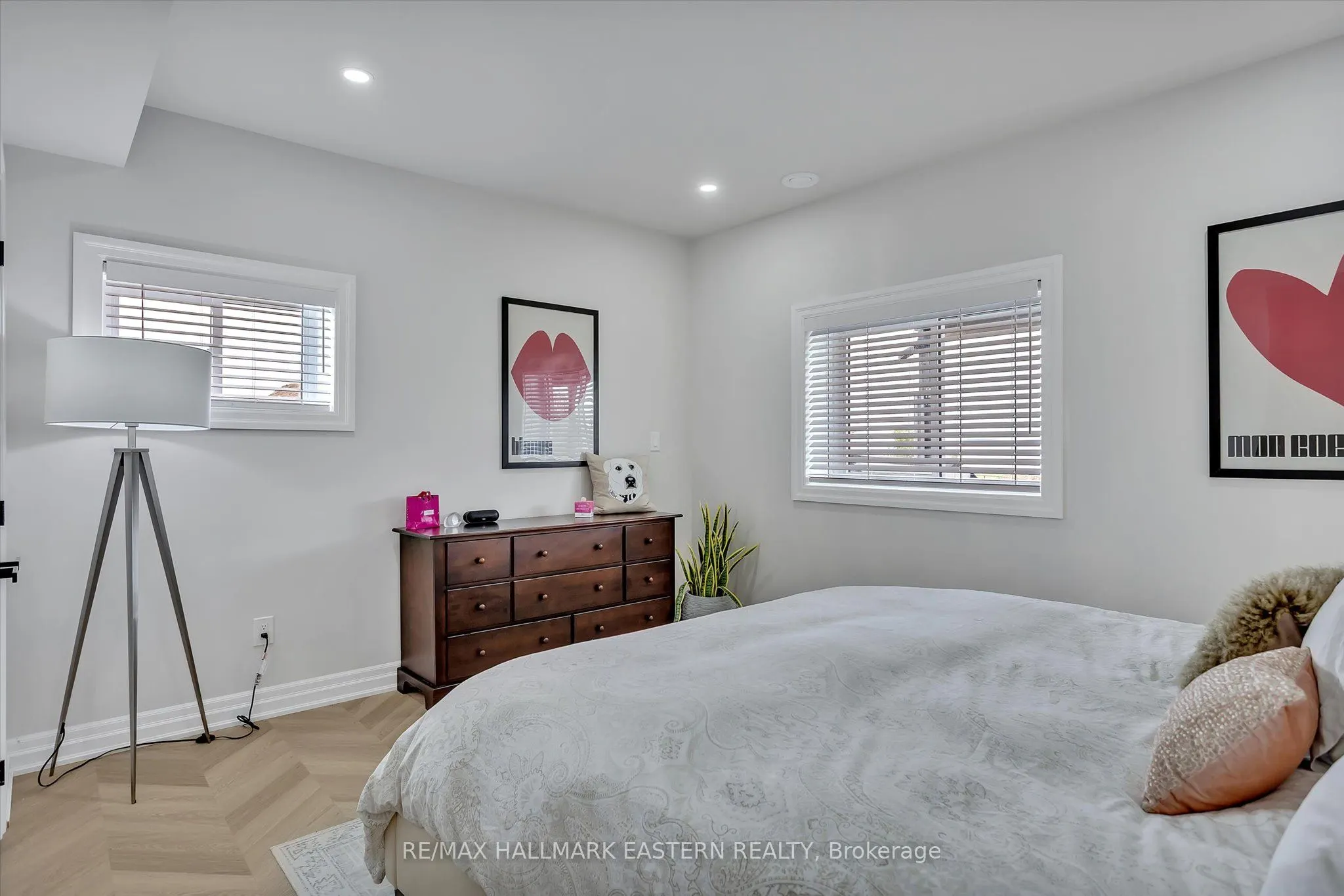 35 Lakeview Crescent