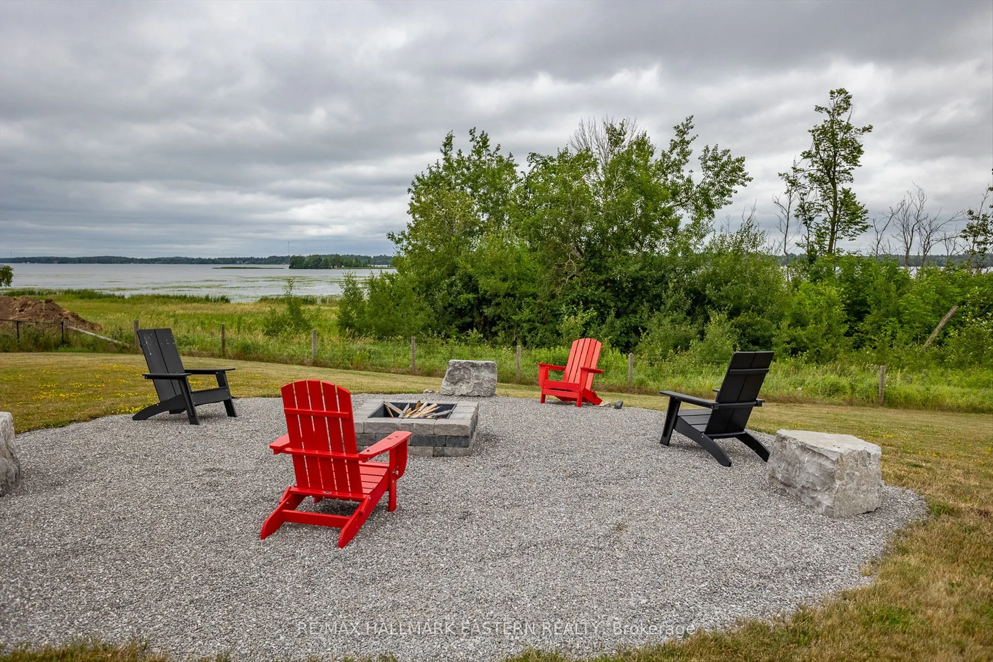 35 Lakeview Crescent