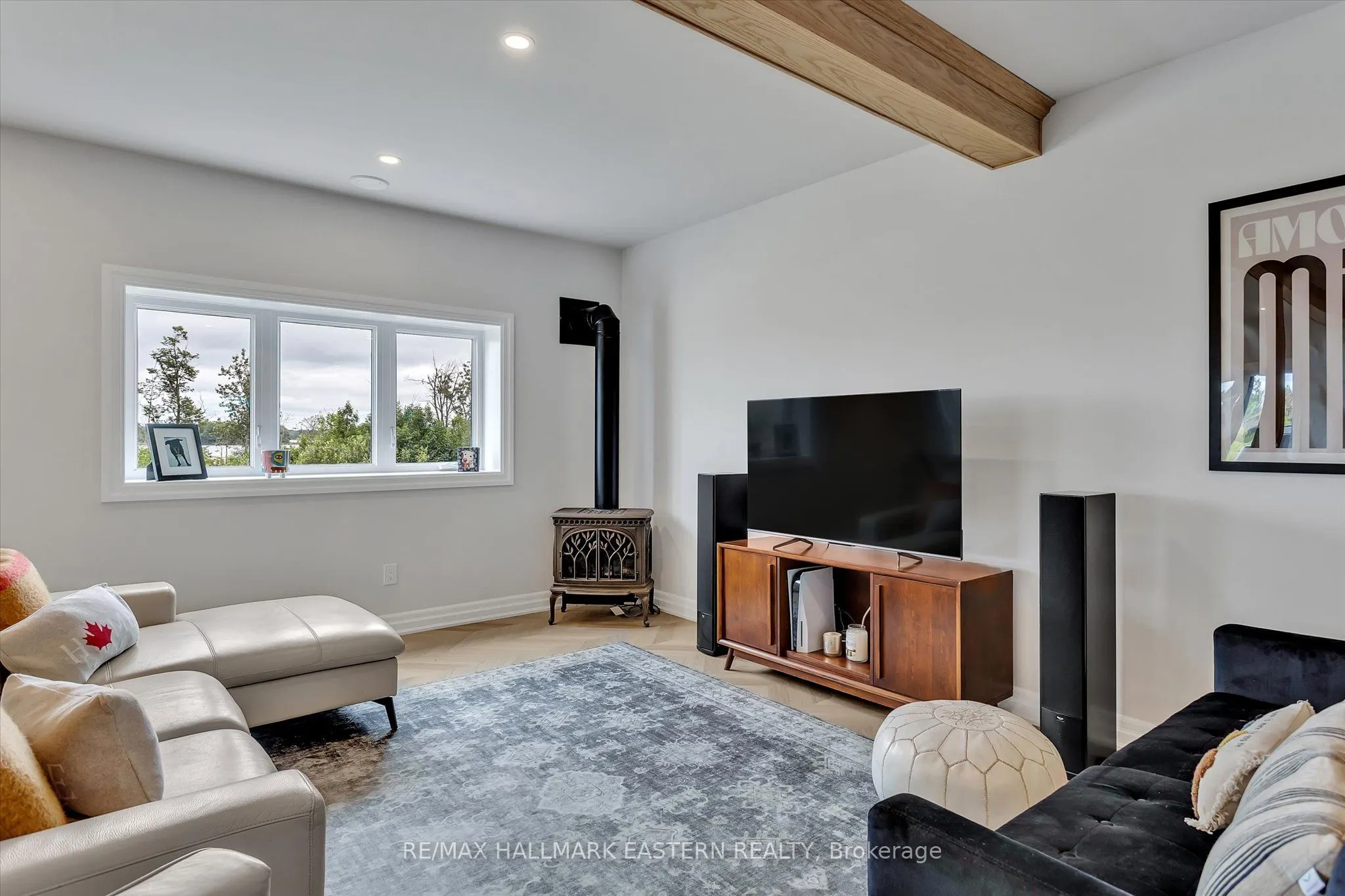 35 Lakeview Crescent