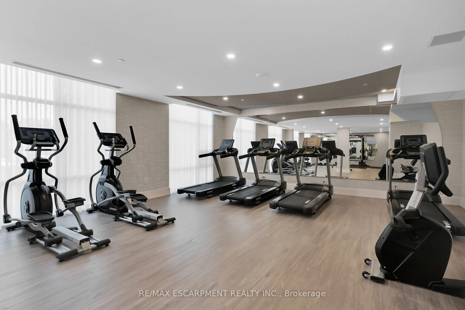 470 Dundas Street E, #416