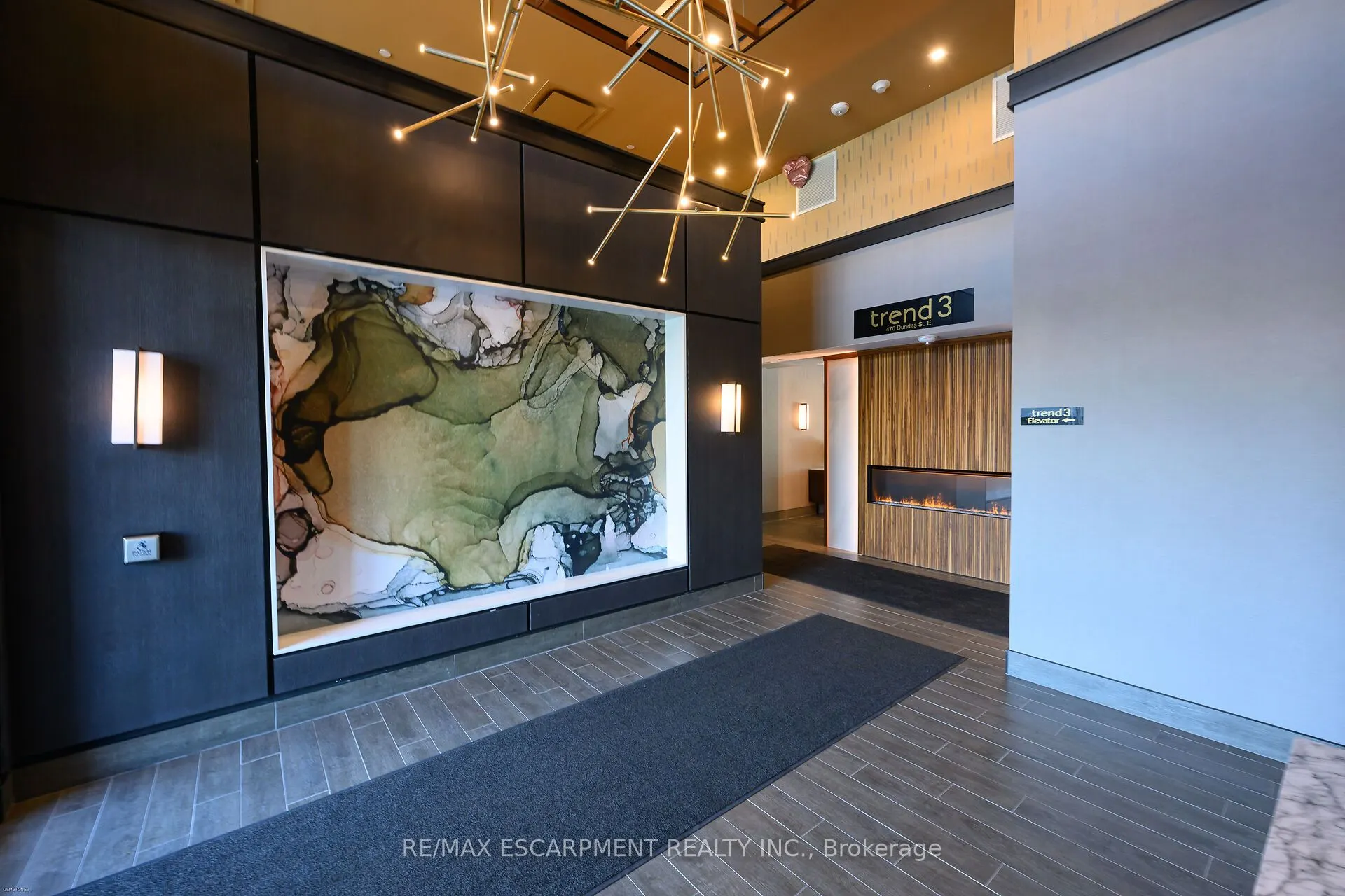470 Dundas Street E, #416