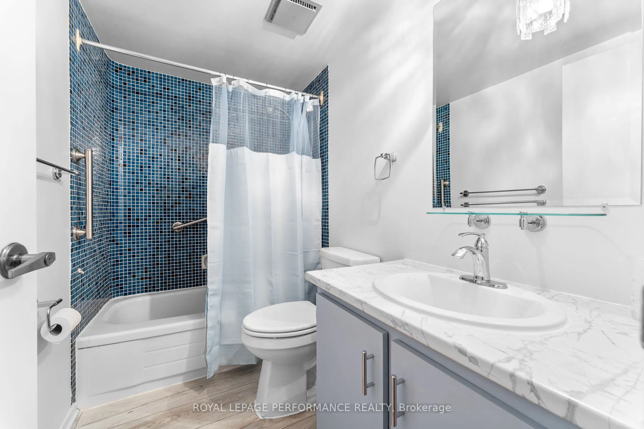 9 Plainfield Court, #5