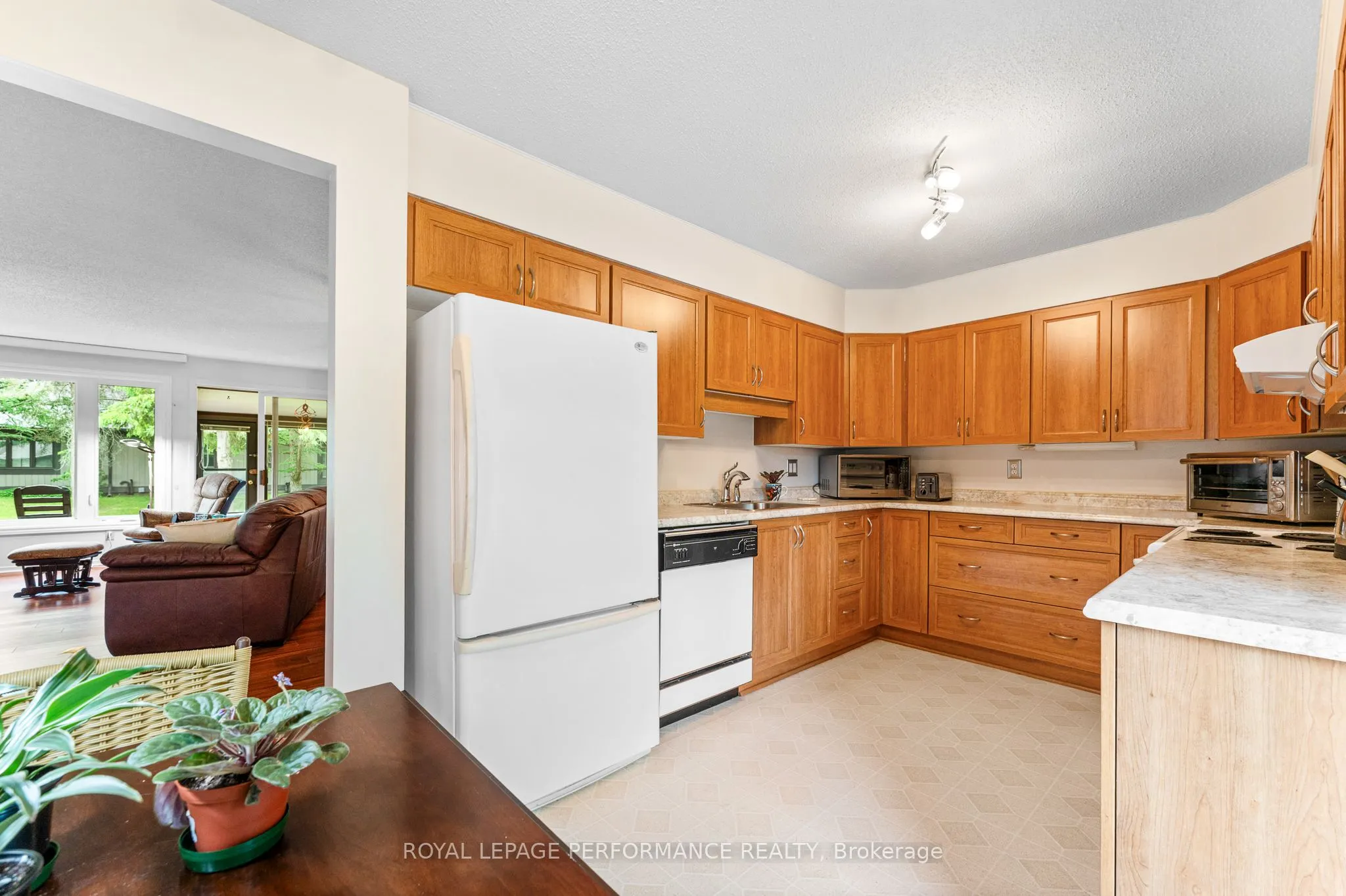 9 Plainfield Court, #5