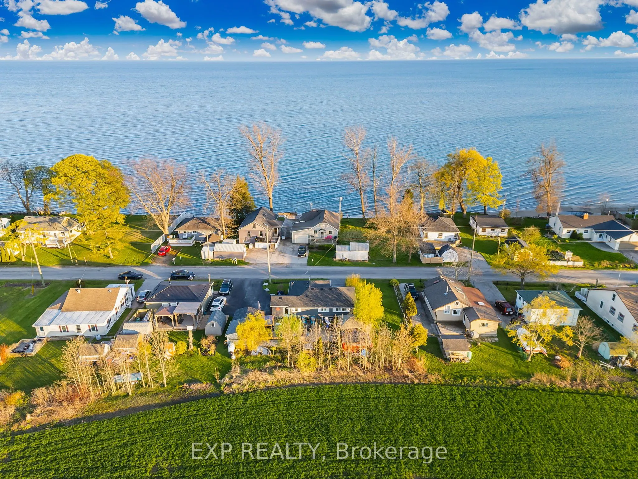 2011 Lakeshore Road