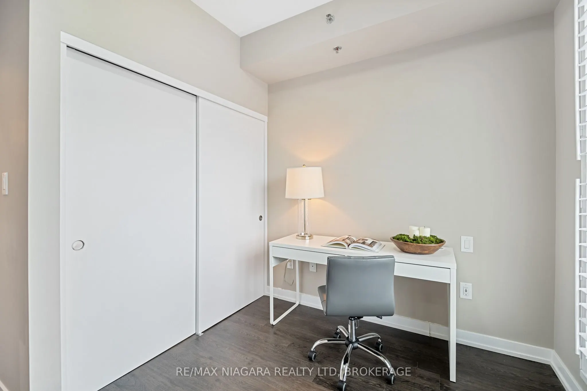 520 North Service Road #411