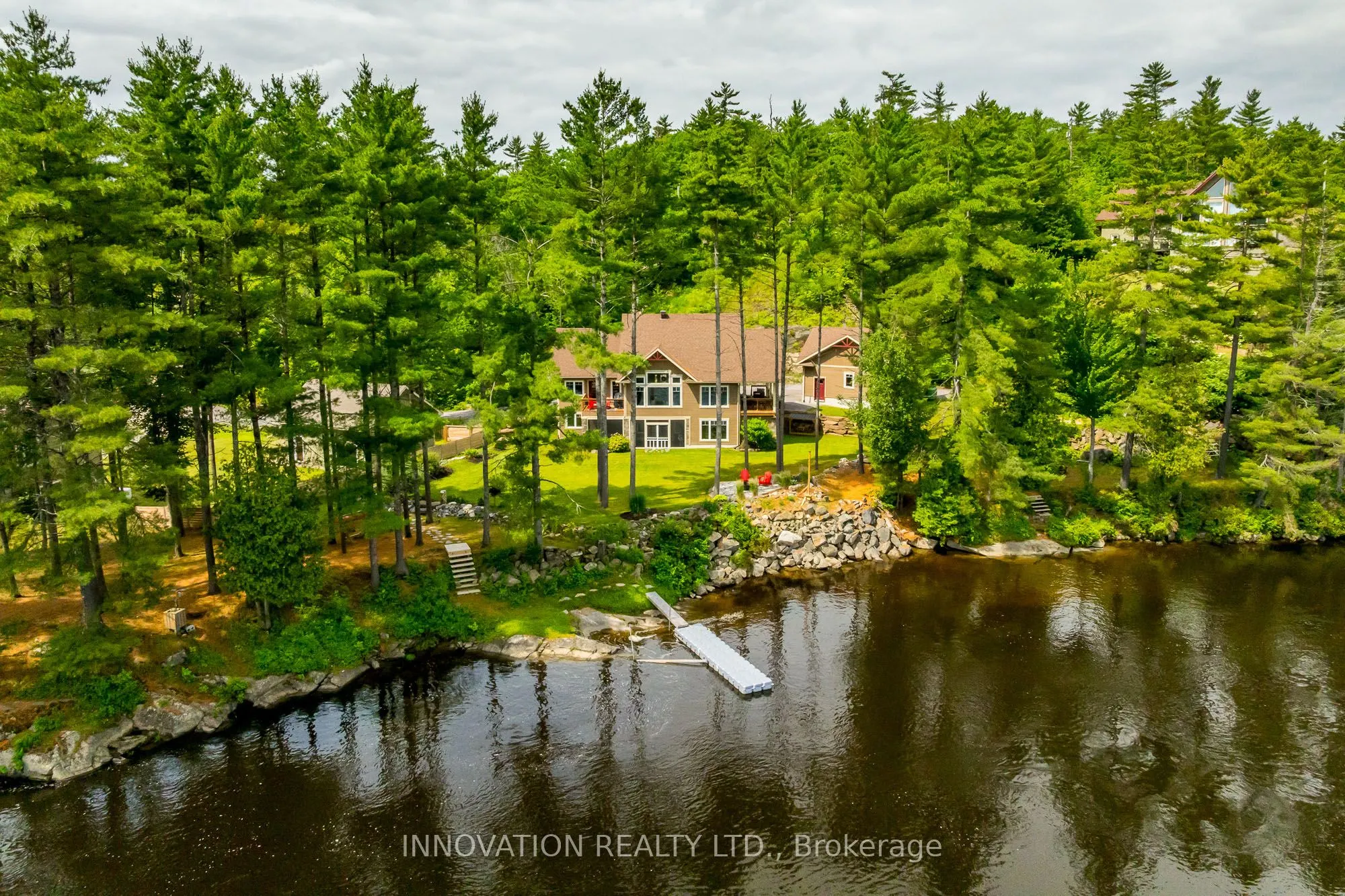 103 A Carriage Landing Drive