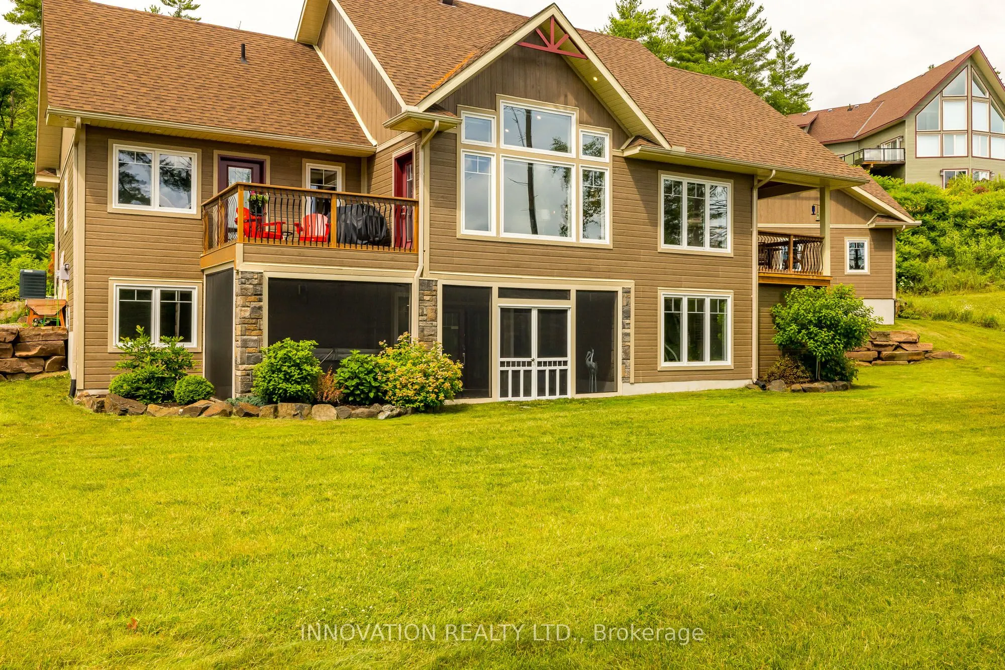 103 A Carriage Landing Drive