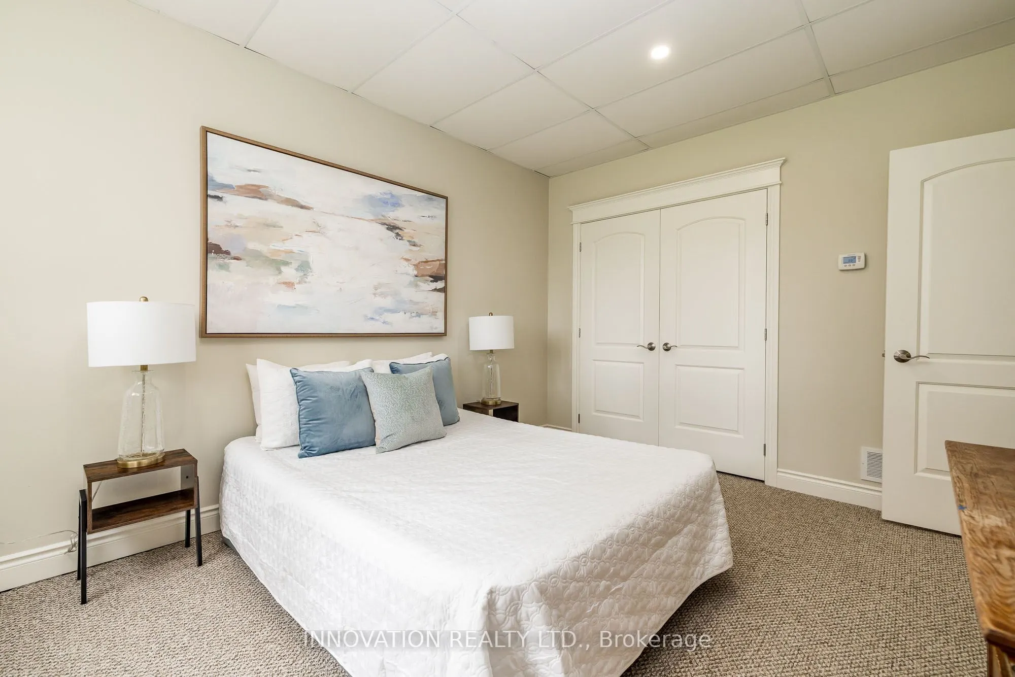 103 A Carriage Landing Drive