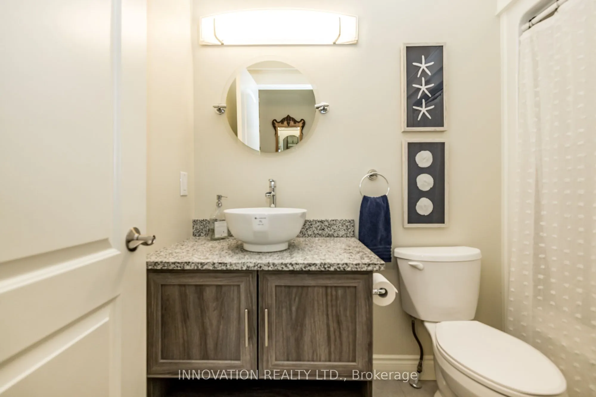 103 A Carriage Landing Drive