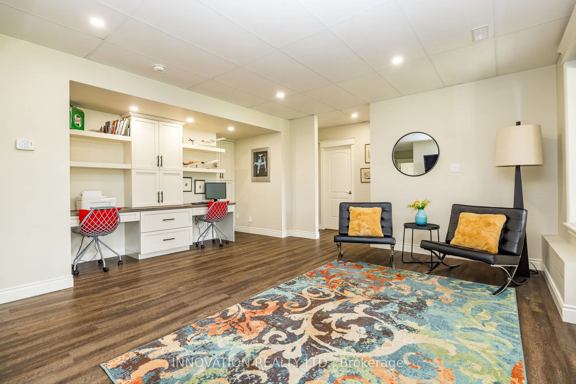 103 A Carriage Landing Drive