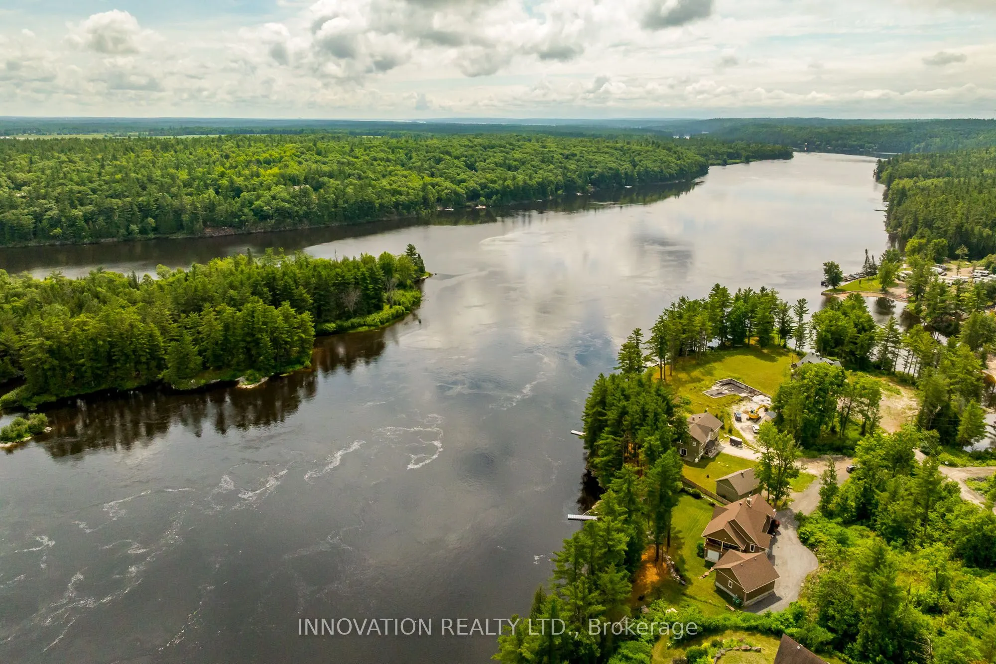 103 A Carriage Landing Drive